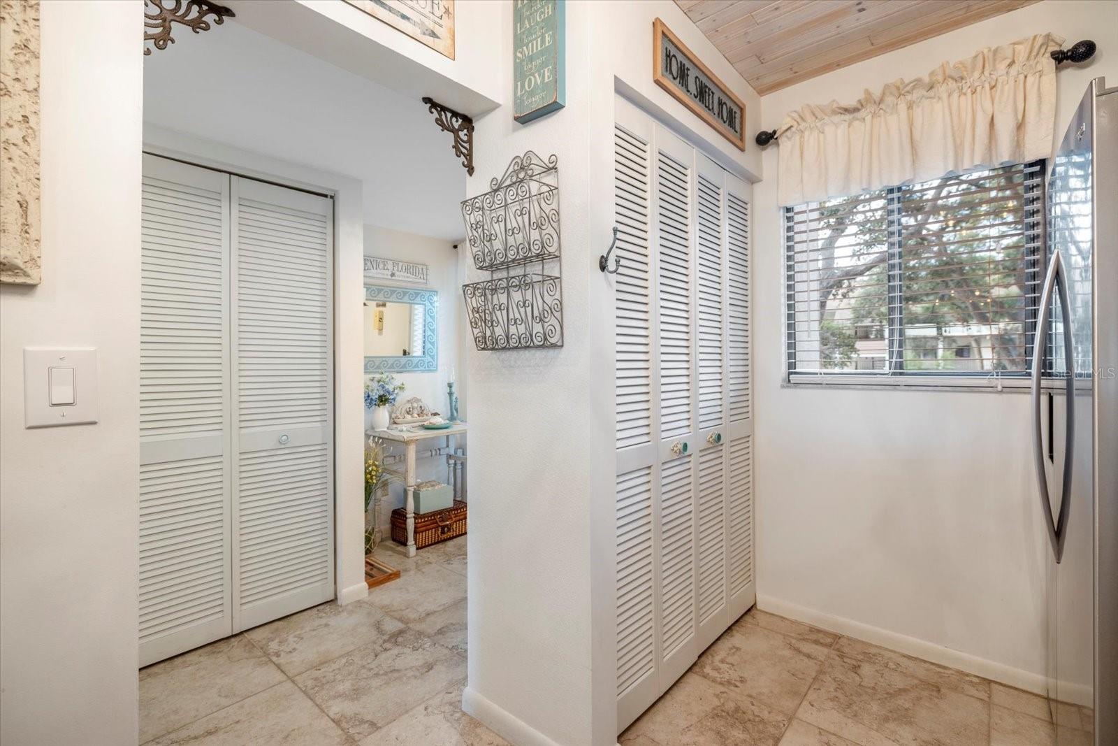 Image 5 of 43 For 1176 Bird Bay Way 207