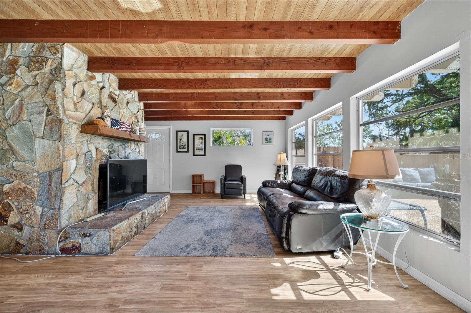 Image 17 of 35 For 5075 Lemon Bay Drive