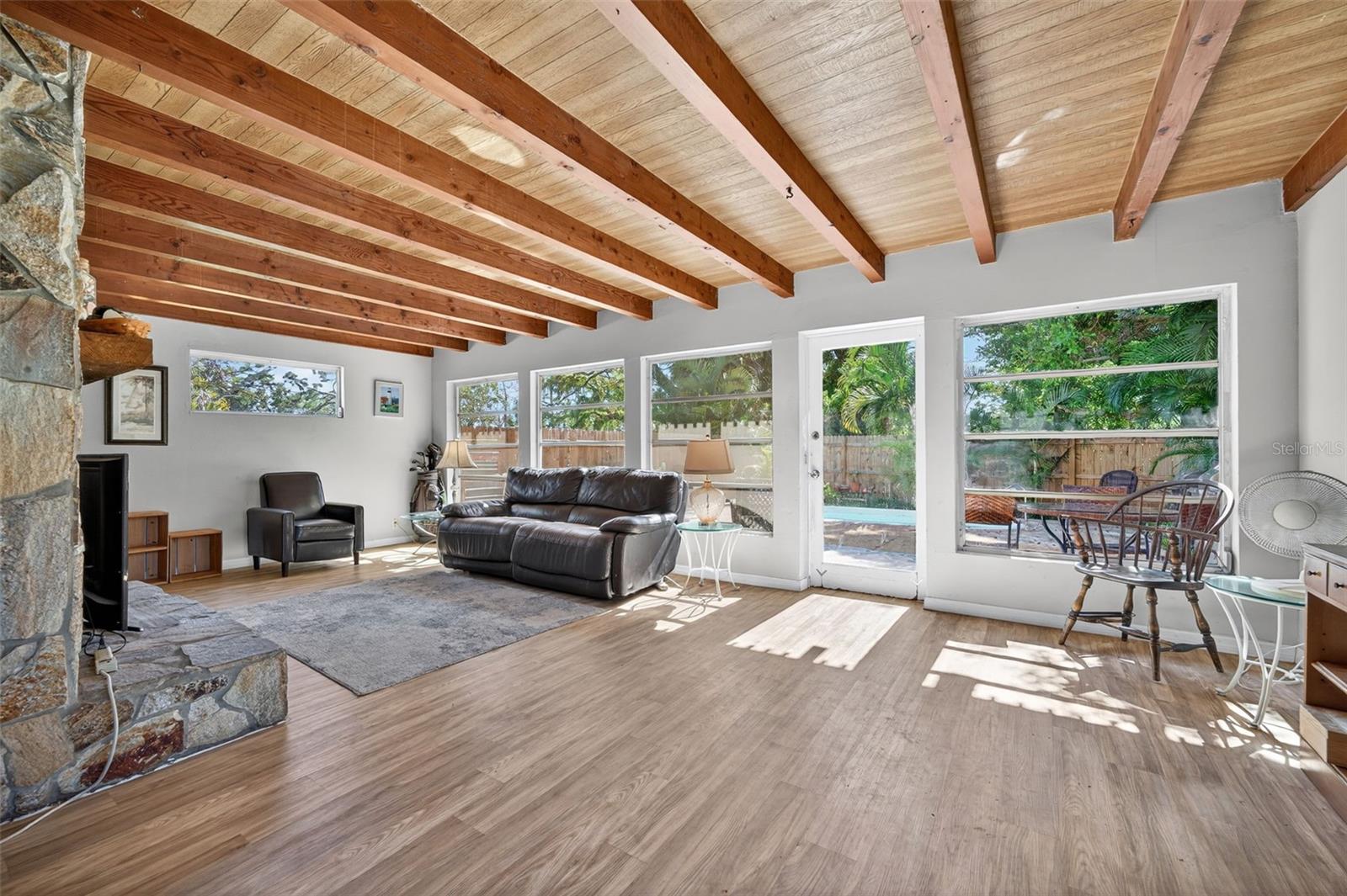 Image 18 of 35 For 5075 Lemon Bay Drive