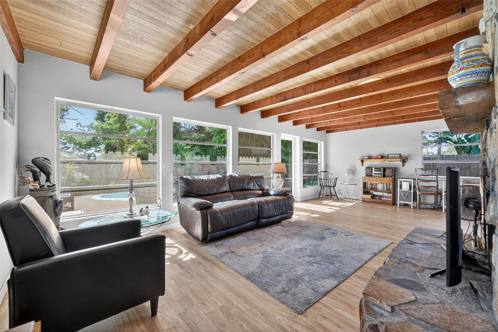 Image 20 of 35 For 5075 Lemon Bay Drive