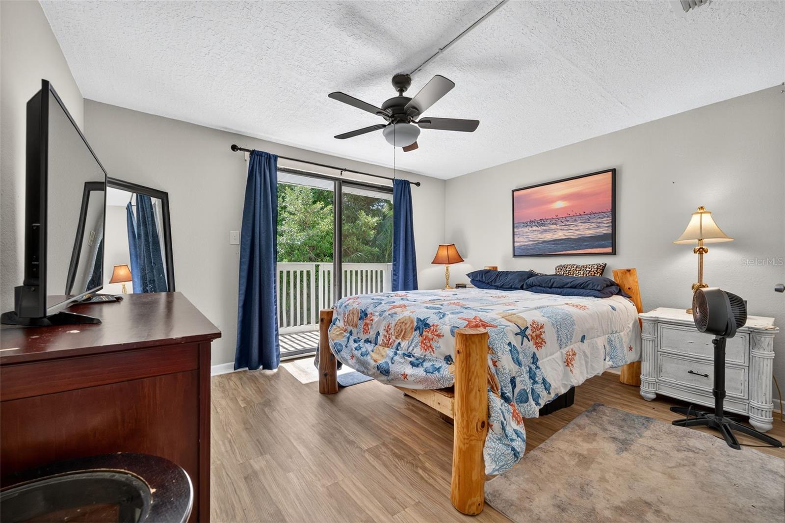 Image 9 of 35 For 5075 Lemon Bay Drive