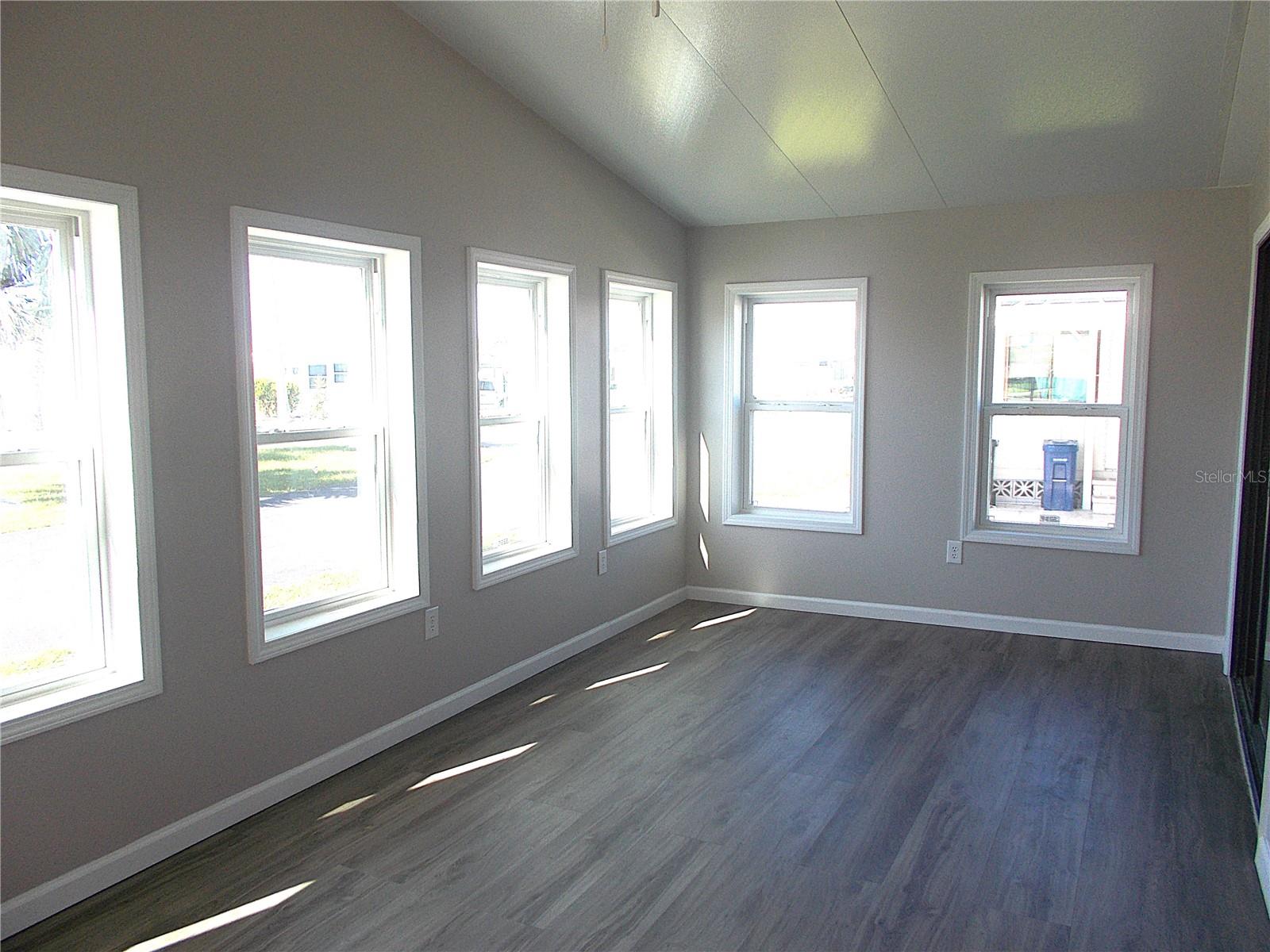 Image 11 of 23 For 363 Longwood Drive