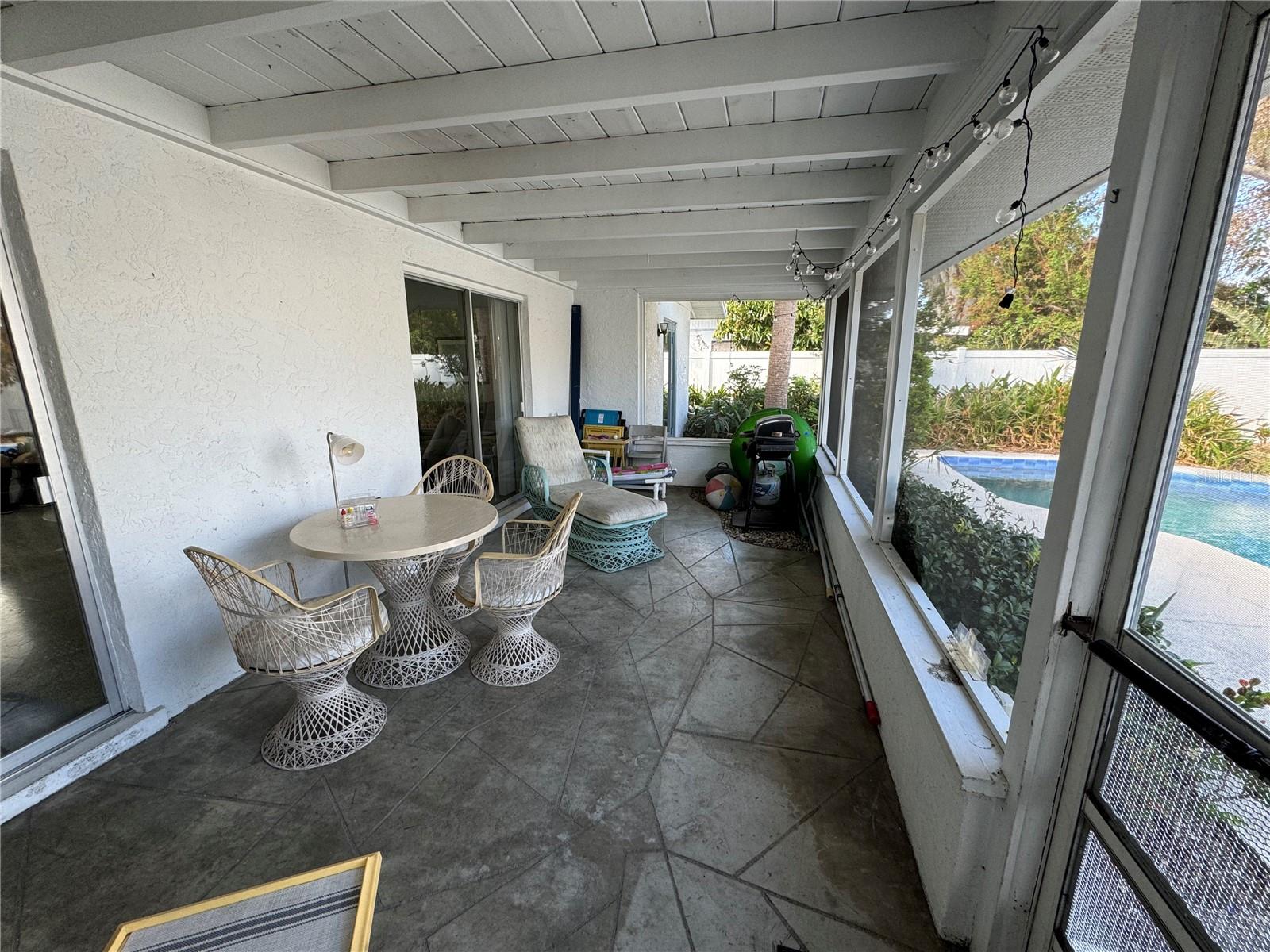 Image 4 of 22 For 1775 Valencia Drive