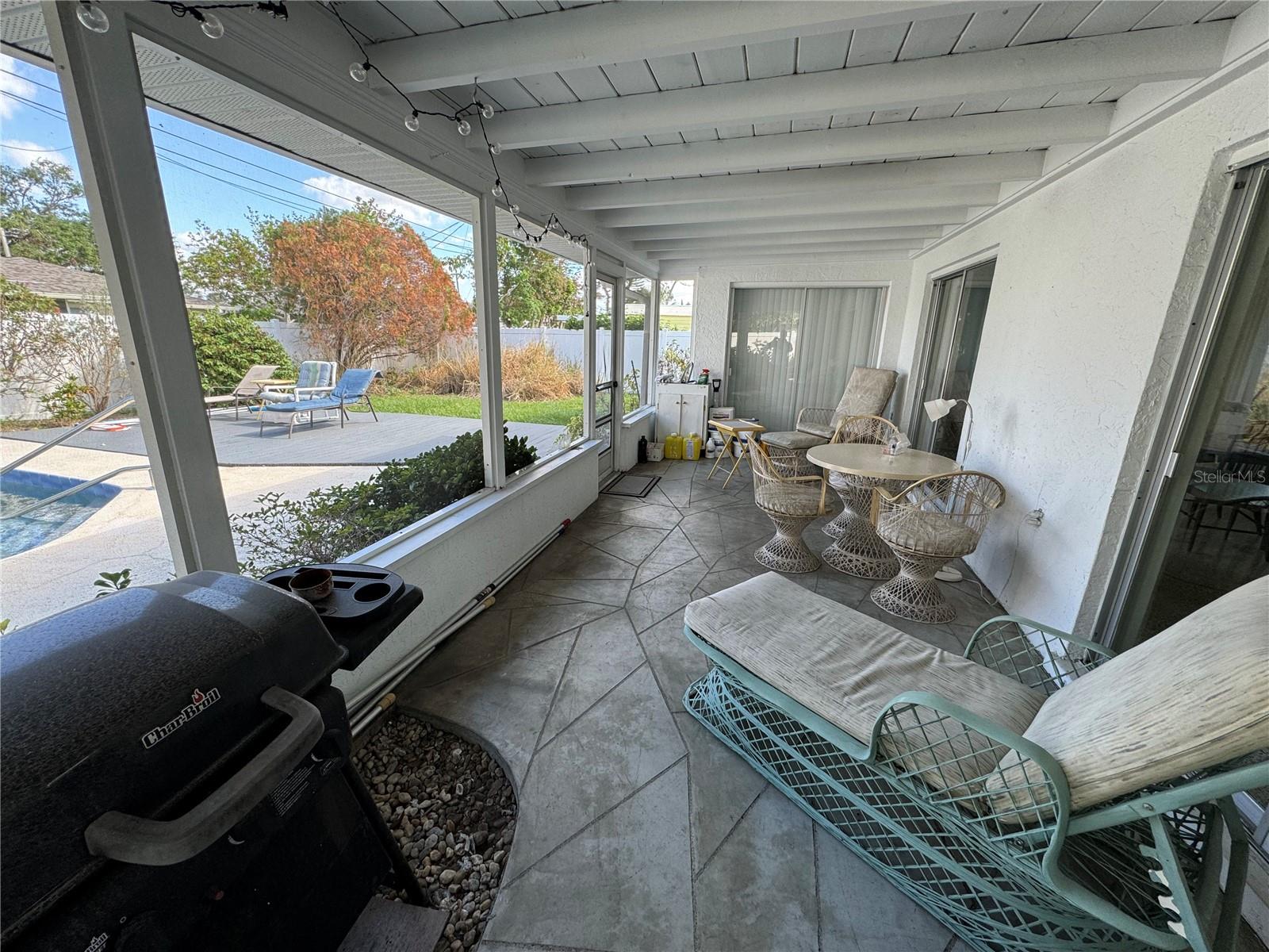 Image 5 of 22 For 1775 Valencia Drive
