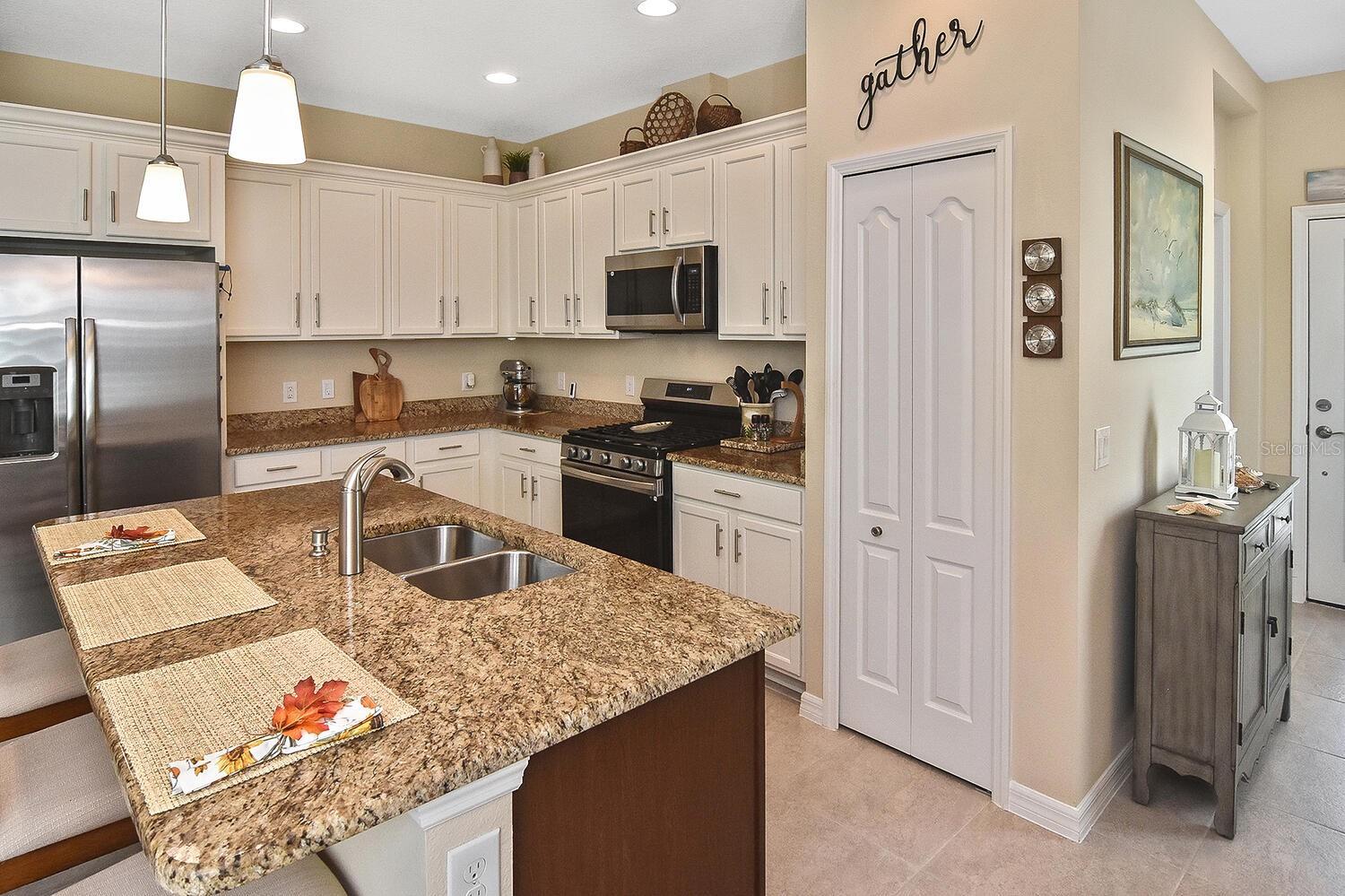 Image 19 of 70 For 268 Livorno Way
