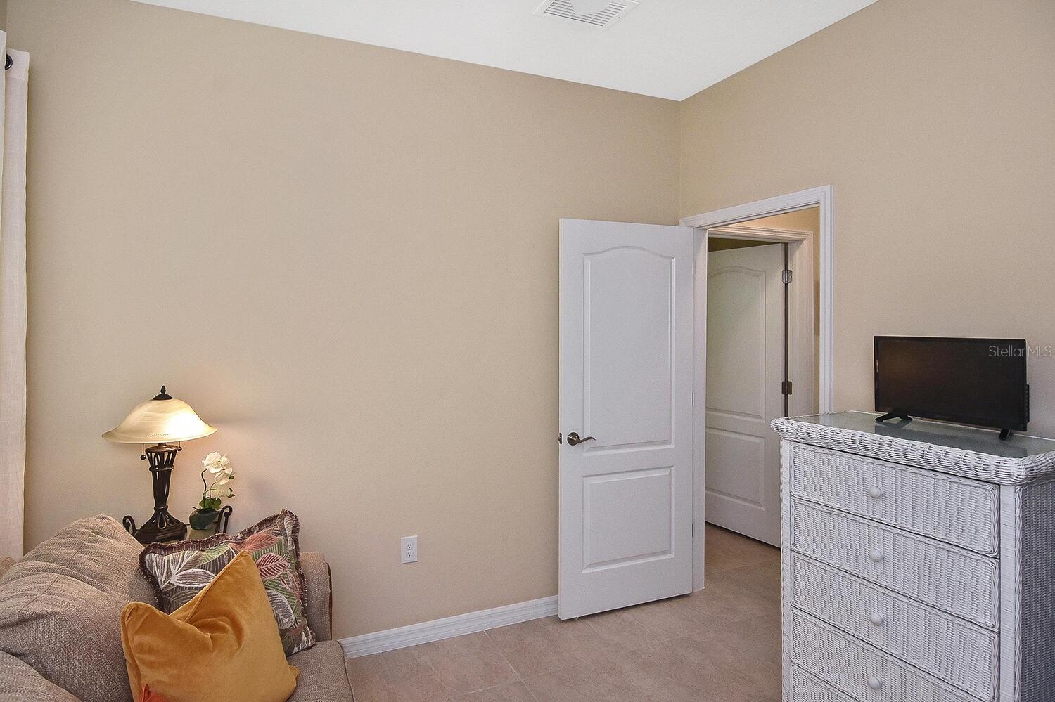 Image 36 of 70 For 268 Livorno Way