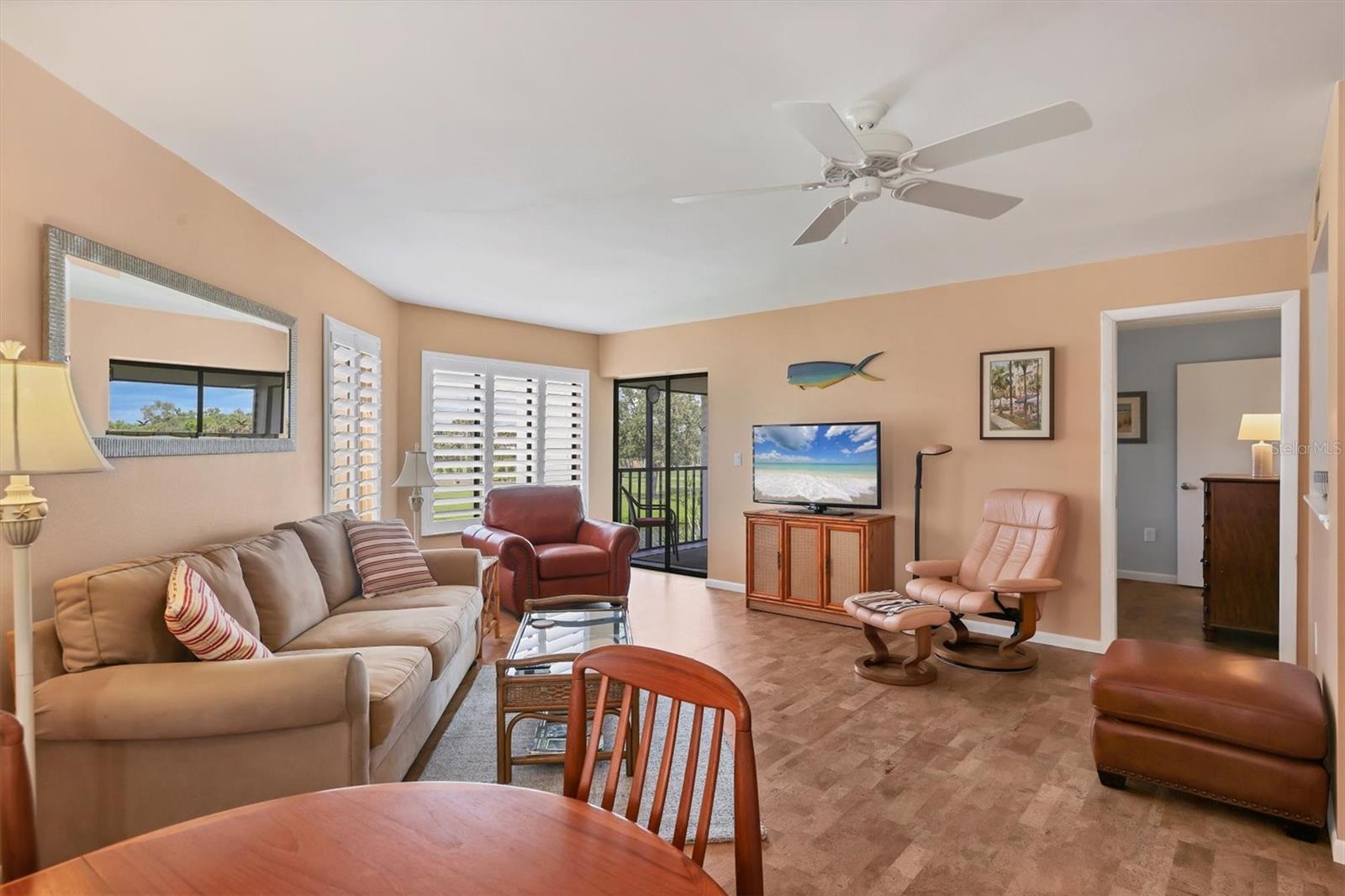 Image 15 of 42 For 822 Capri Isles Boulevard 210