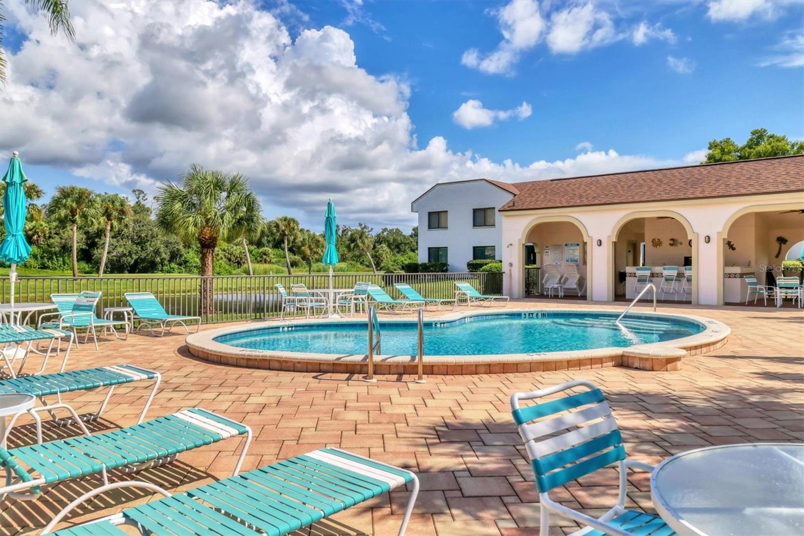 Image 40 of 42 For 822 Capri Isles Boulevard 210