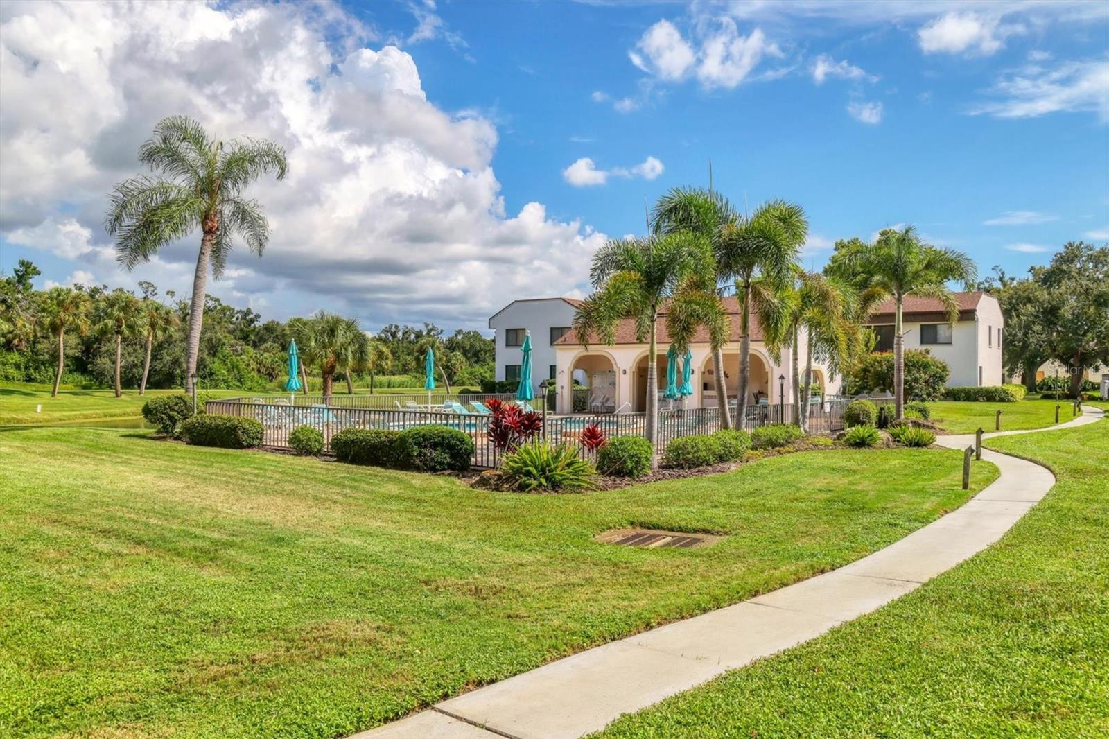 Image 41 of 42 For 822 Capri Isles Boulevard 210
