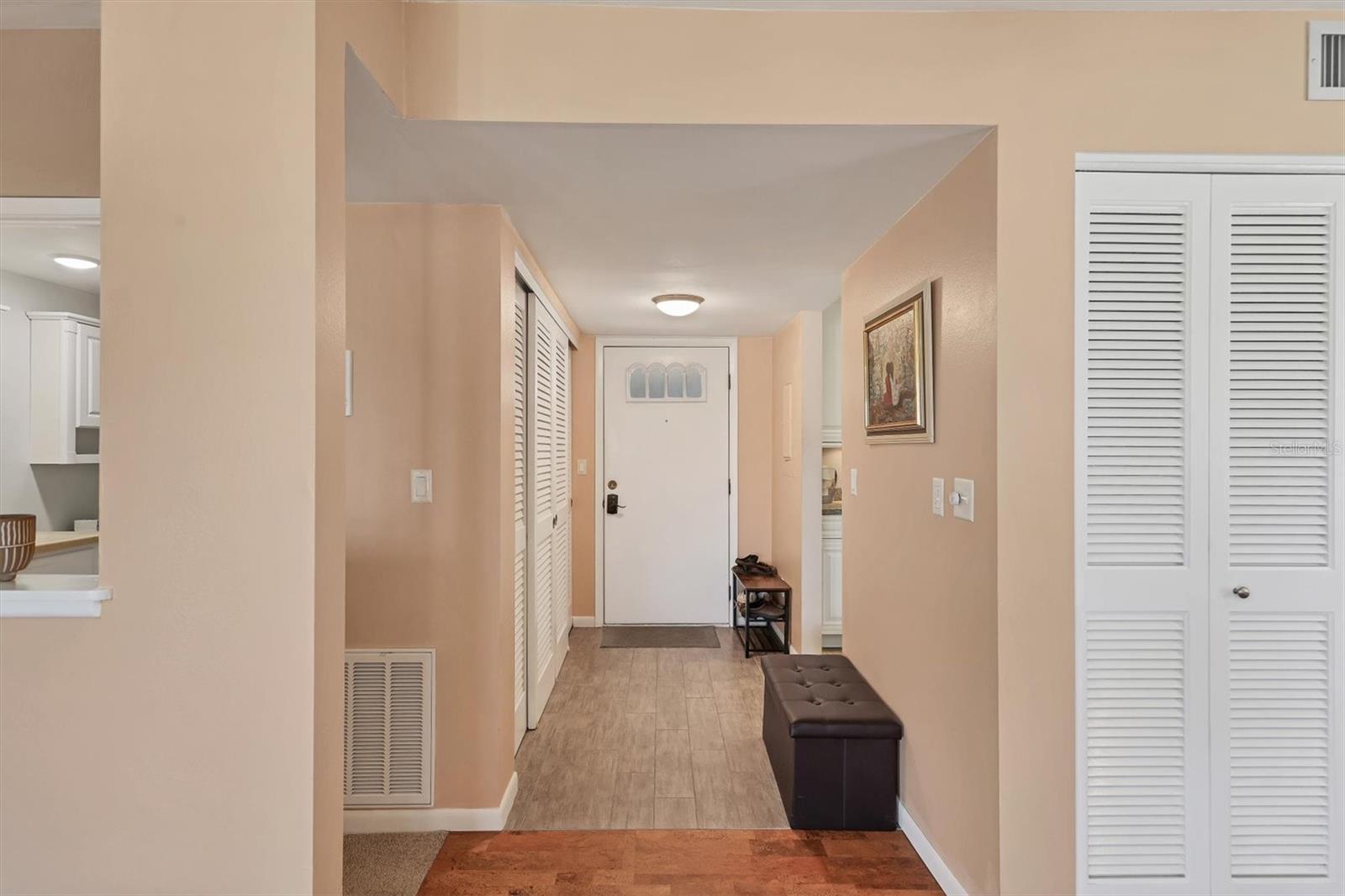 Image 7 of 42 For 822 Capri Isles Boulevard 210