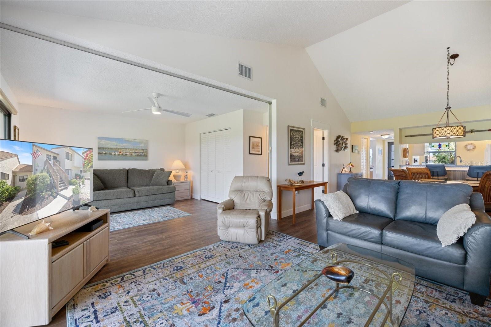 Image 6 of 23 For 726 Bird Bay Drive W 153