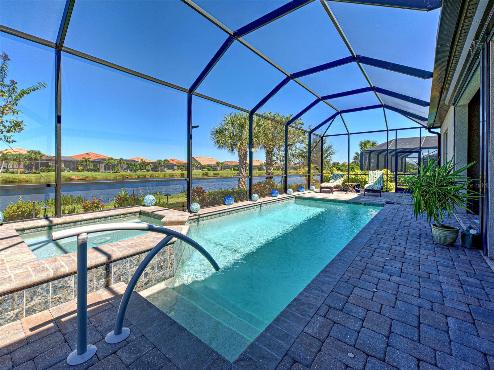 Image 4 of 90 For 13374 Verandi Street