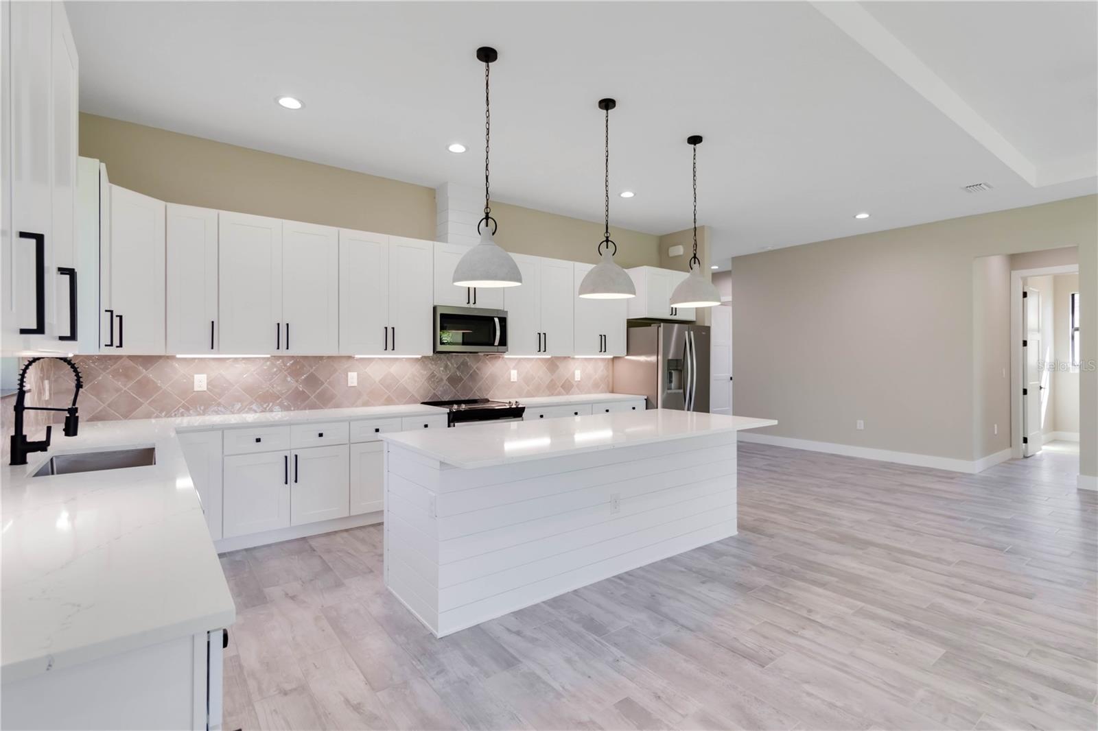 Image 19 of 39 For 205 Cougar Way