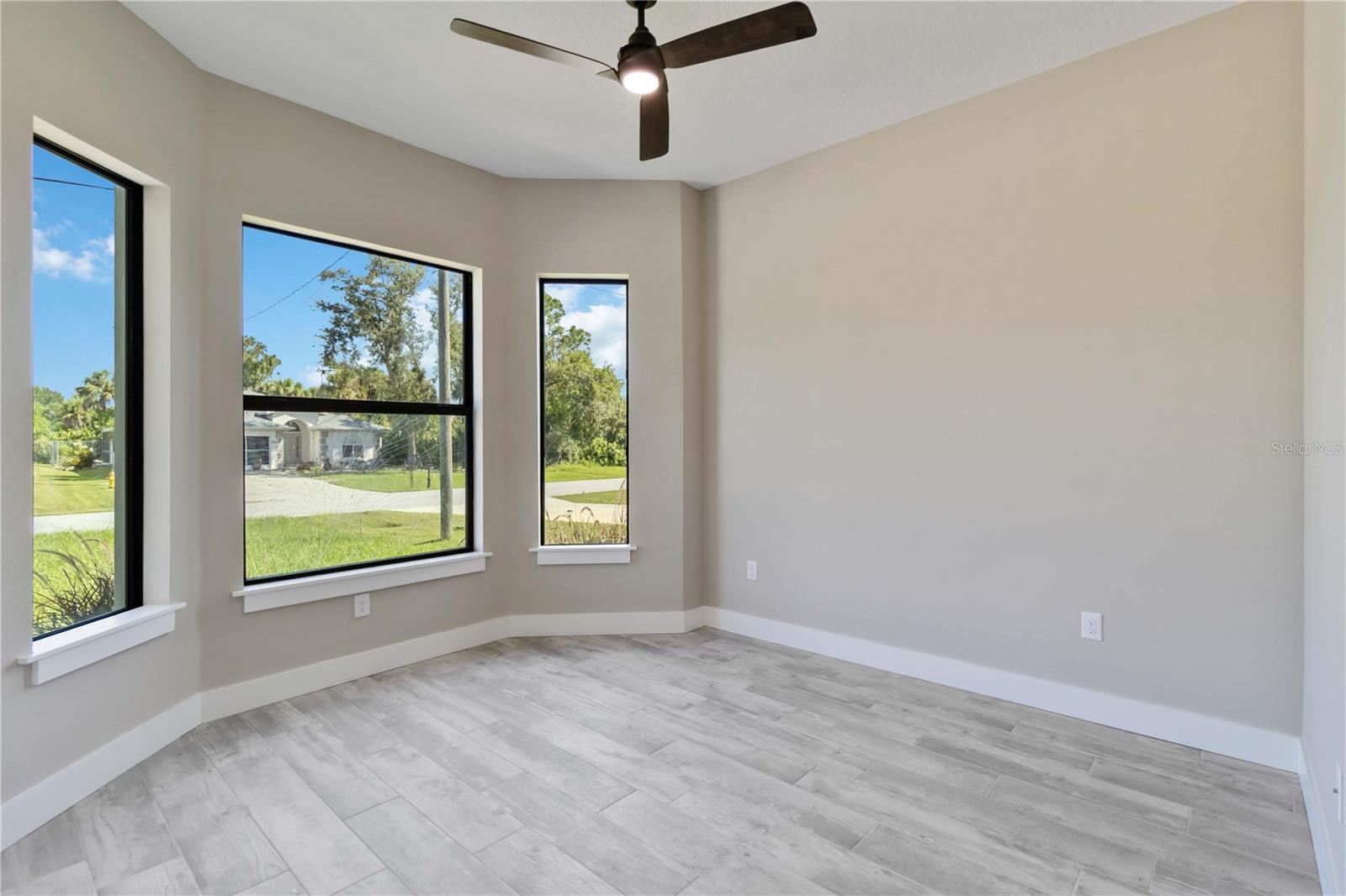 Image 7 of 39 For 205 Cougar Way