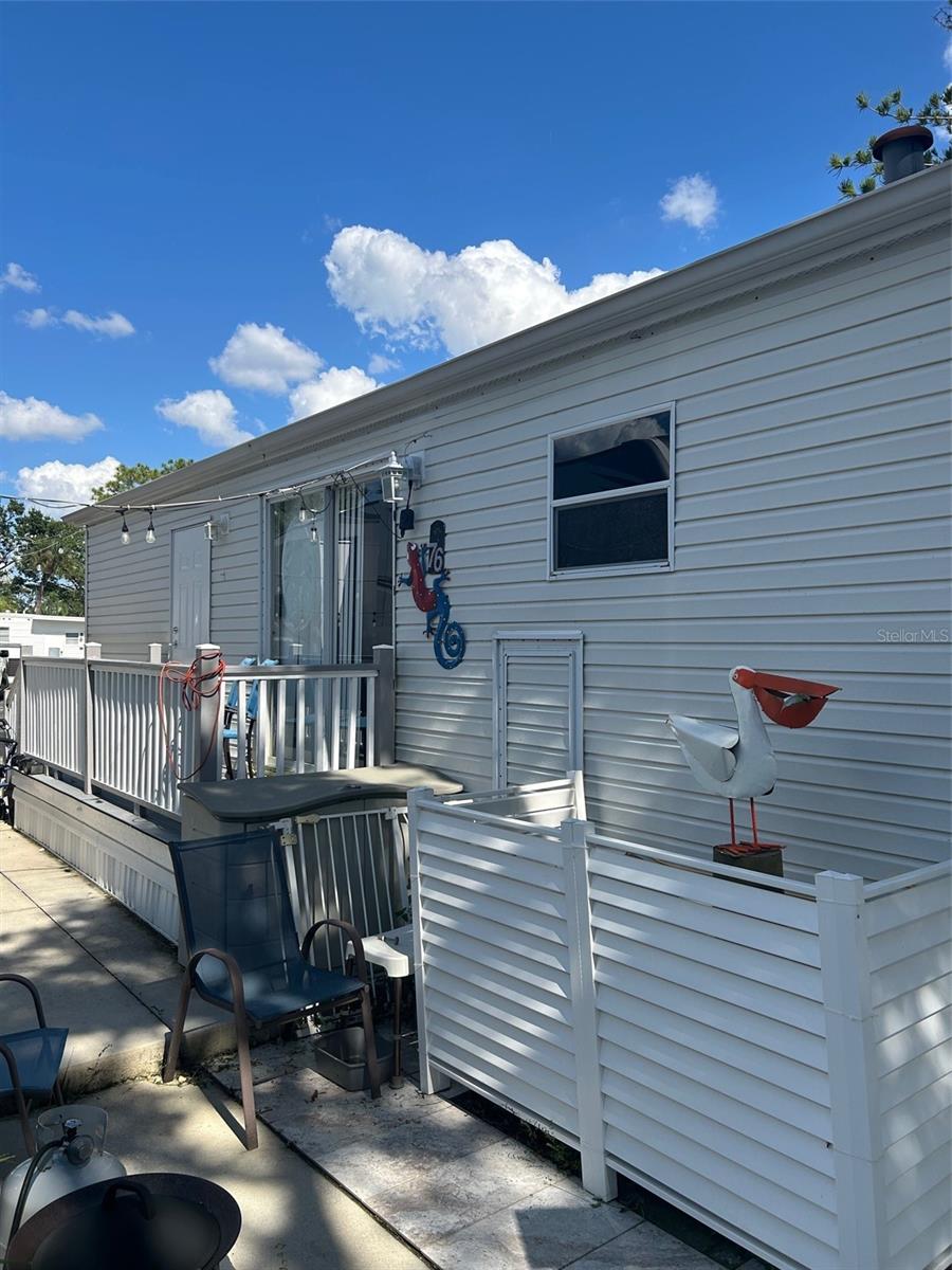 Image 3 of 22 For 1674 University Parkway 76