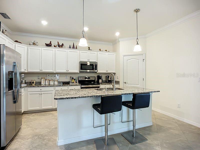 Image 14 of 41 For 9824 Hilltop Drive