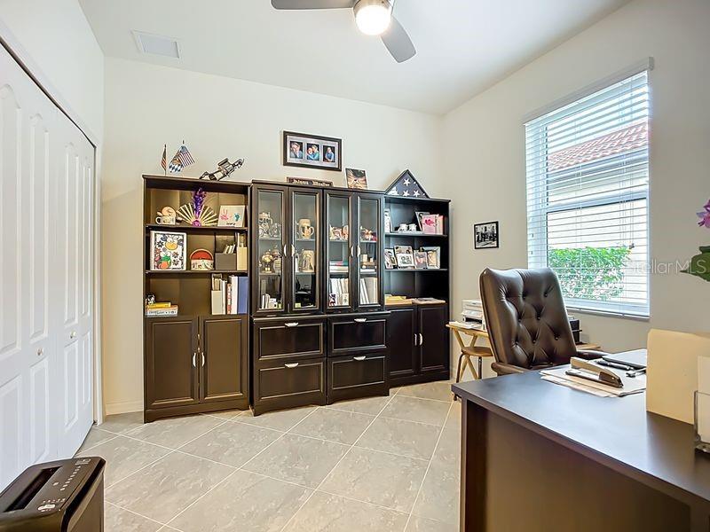 Image 23 of 41 For 9824 Hilltop Drive