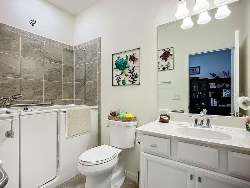 Image 25 of 41 For 9824 Hilltop Drive