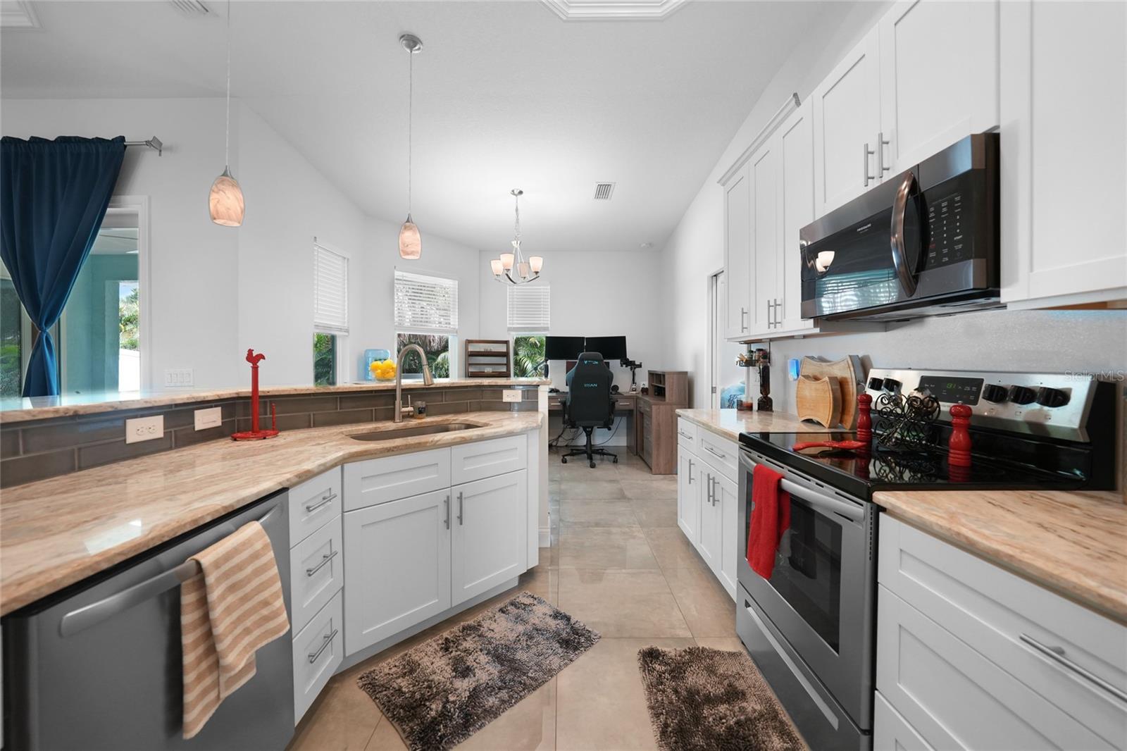 Image 11 of 42 For 3300 Salford Boulevard
