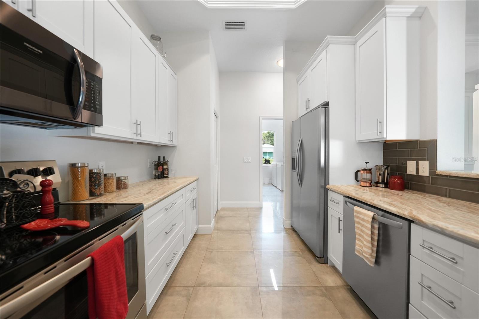 Image 9 of 42 For 3300 Salford Boulevard