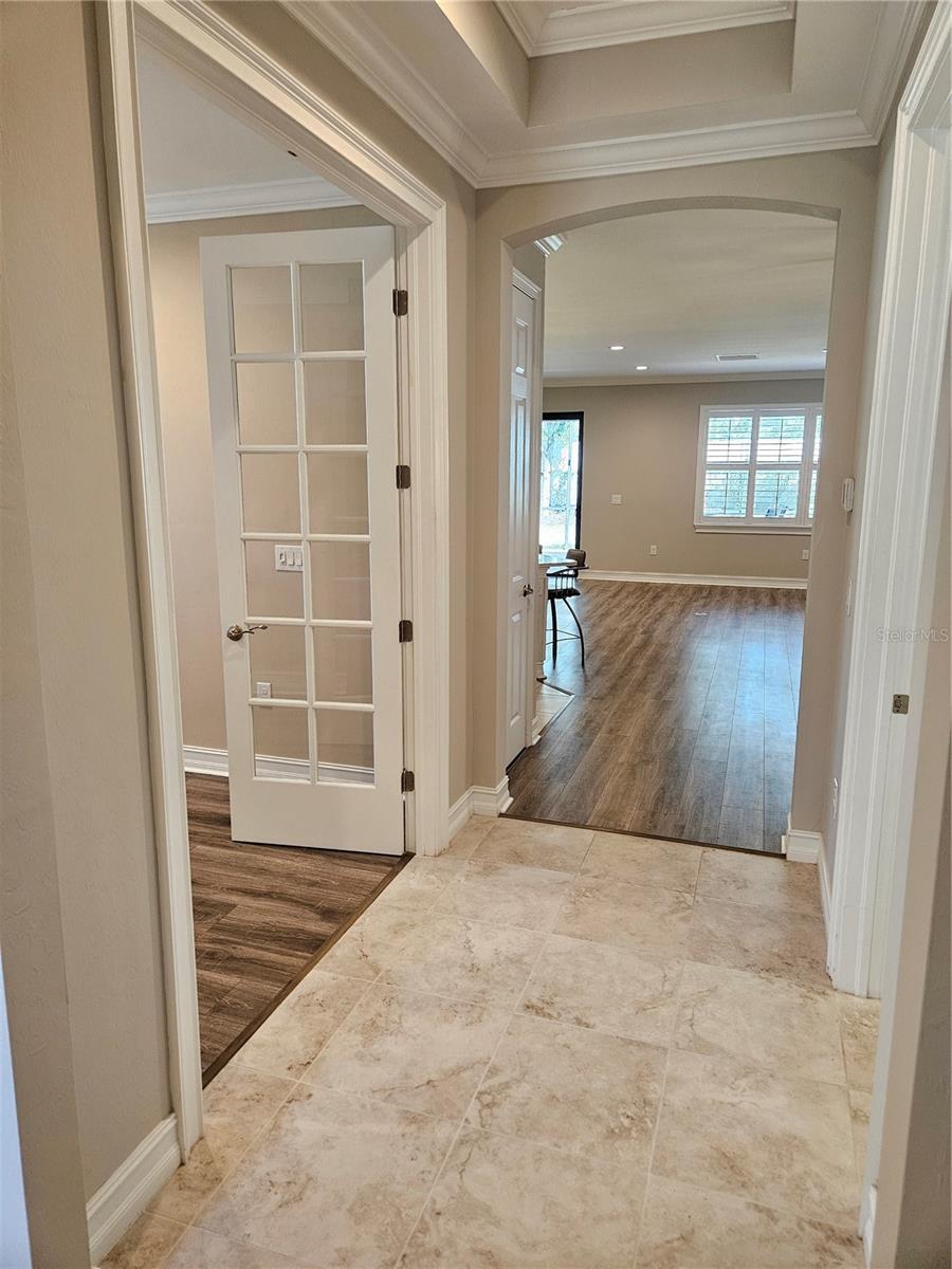 Image 3 of 49 For 1020 Bradberry Drive