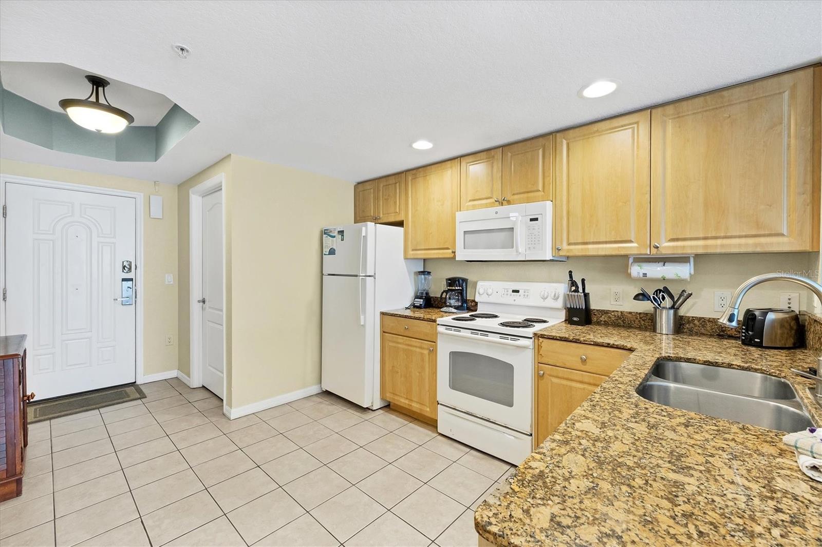 Image 15 of 64 For 12000 Gulf Boulevard 207s