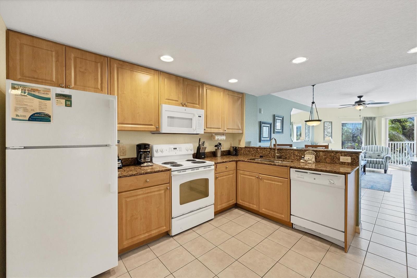 Image 16 of 64 For 12000 Gulf Boulevard 207s