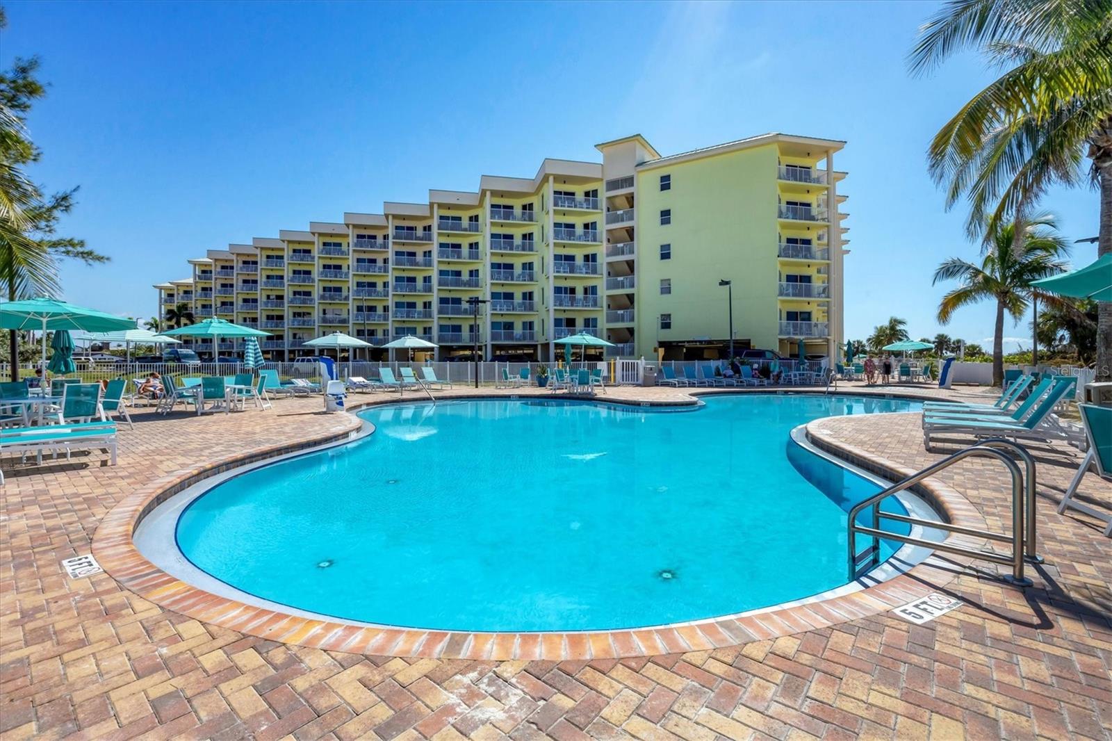Image 2 of 64 For 12000 Gulf Boulevard 207s