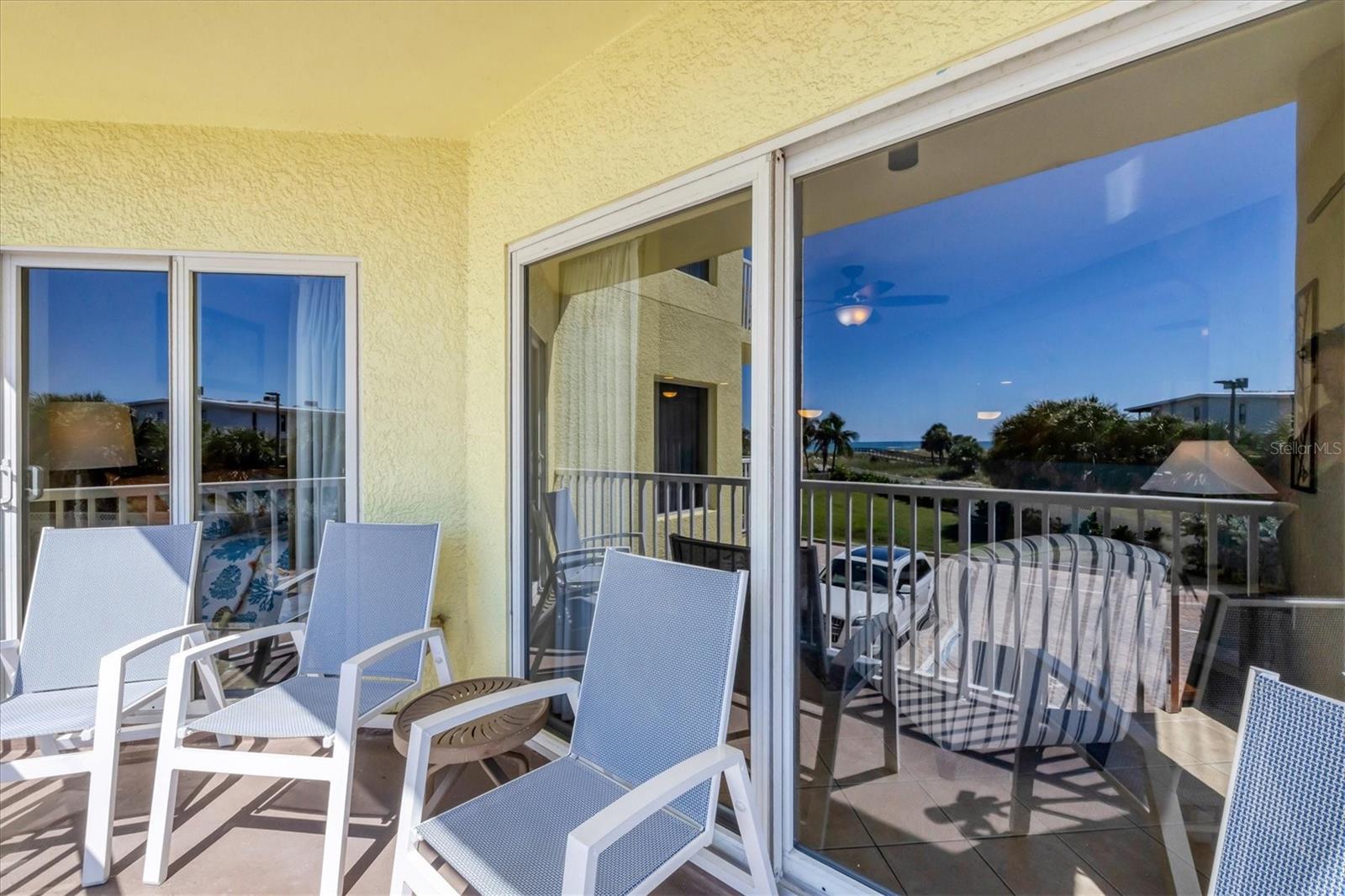 Image 29 of 64 For 12000 Gulf Boulevard 207s