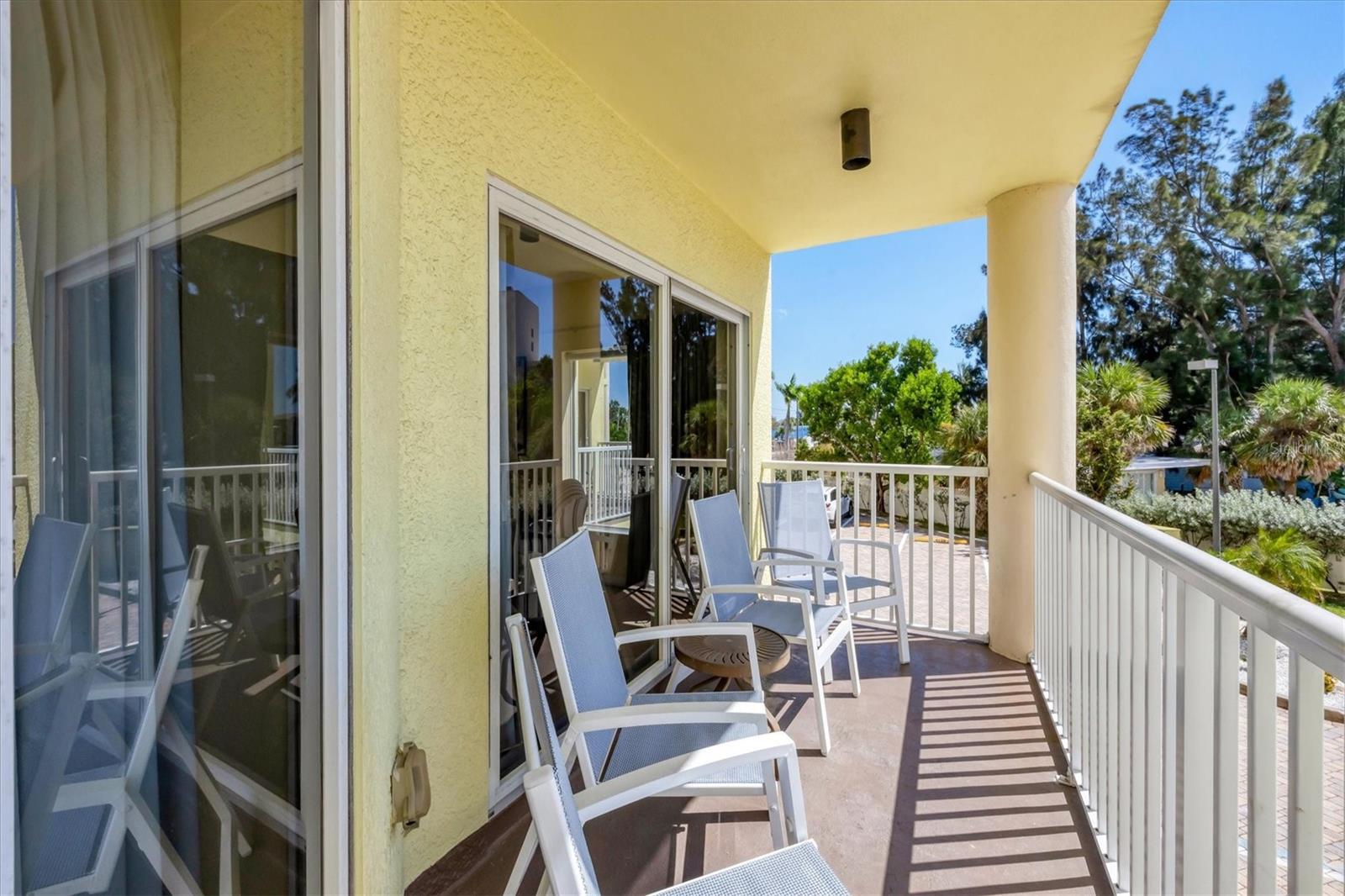 Image 30 of 64 For 12000 Gulf Boulevard 207s