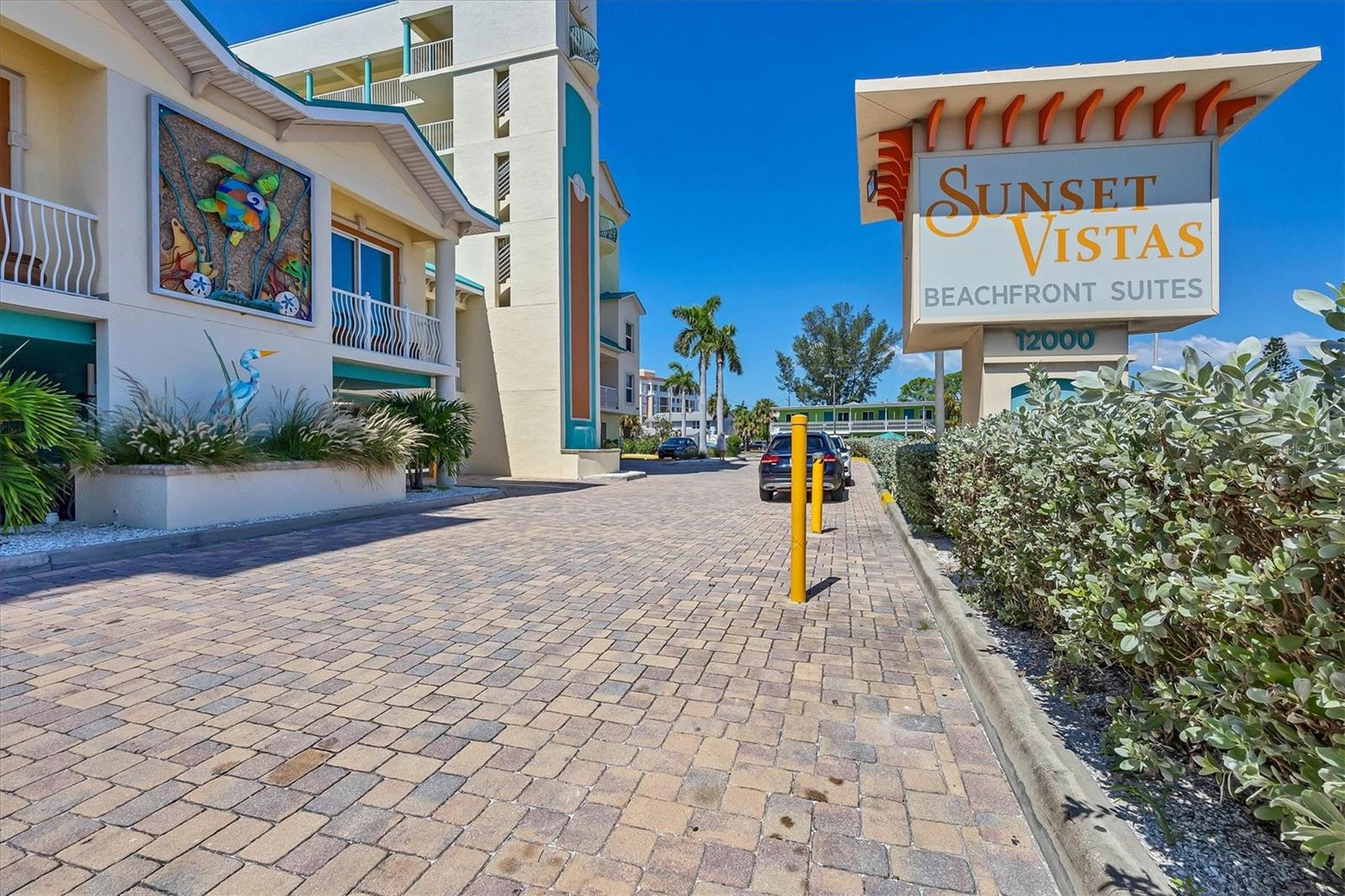 Image 38 of 64 For 12000 Gulf Boulevard 207s