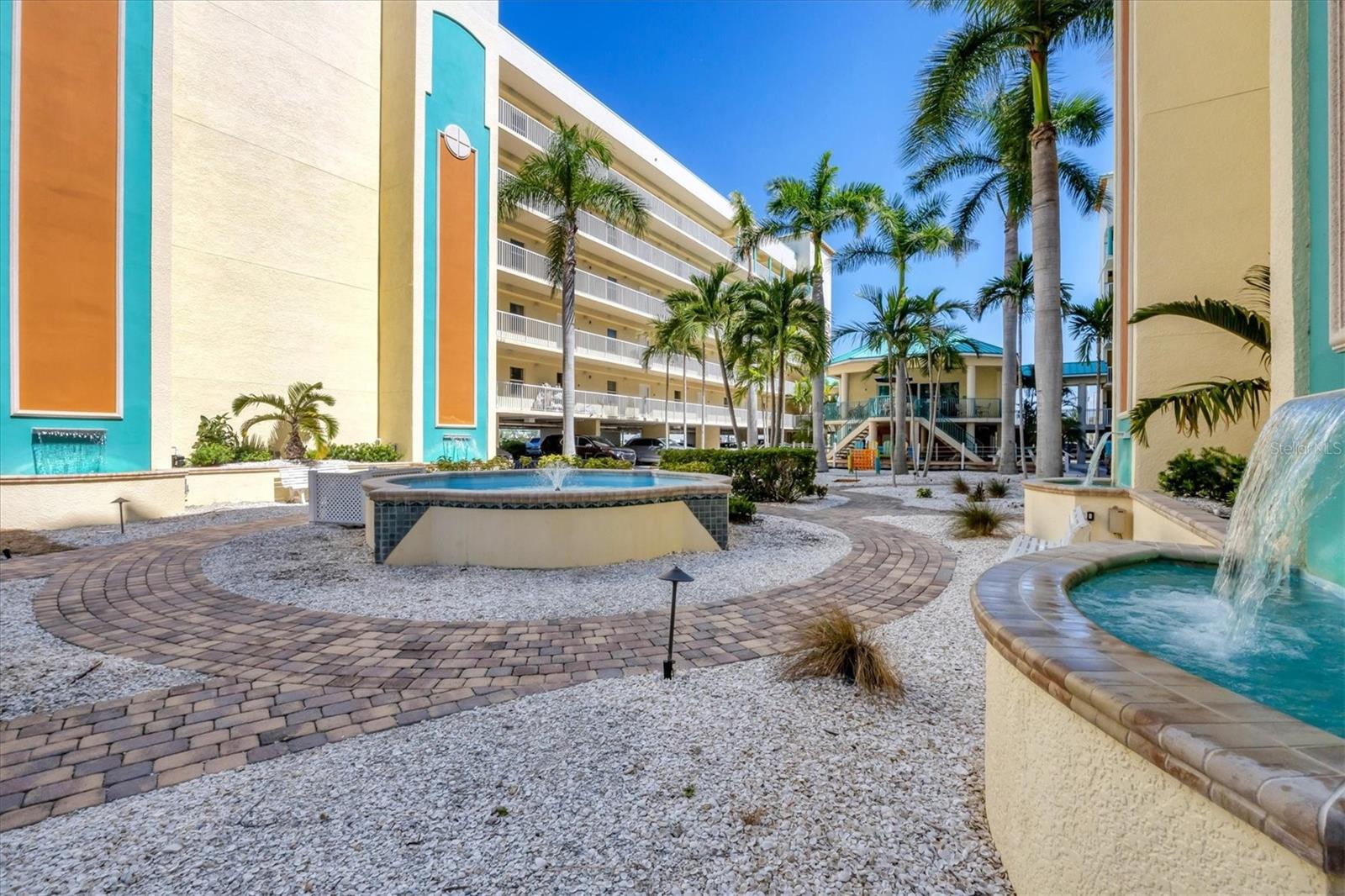 Image 40 of 64 For 12000 Gulf Boulevard 207s