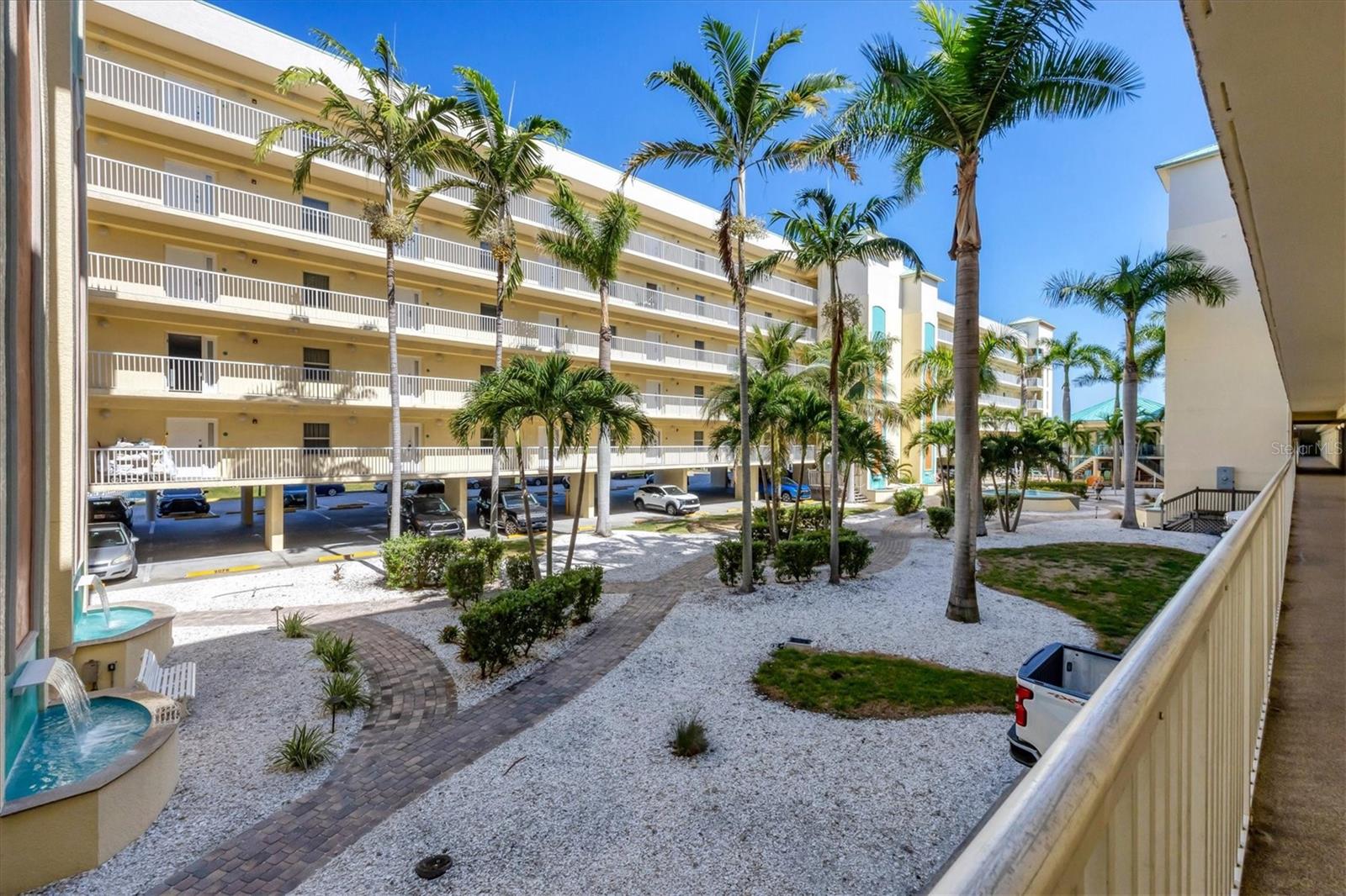 Image 41 of 64 For 12000 Gulf Boulevard 207s