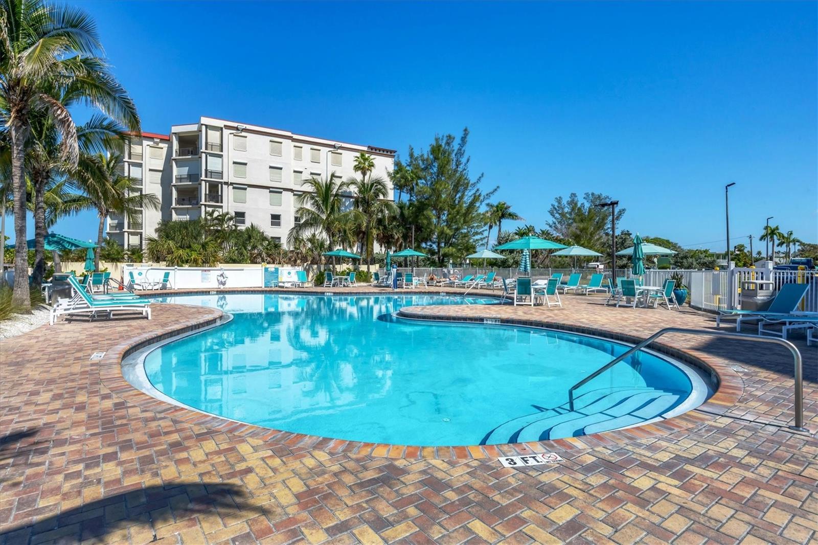 Image 48 of 64 For 12000 Gulf Boulevard 207s
