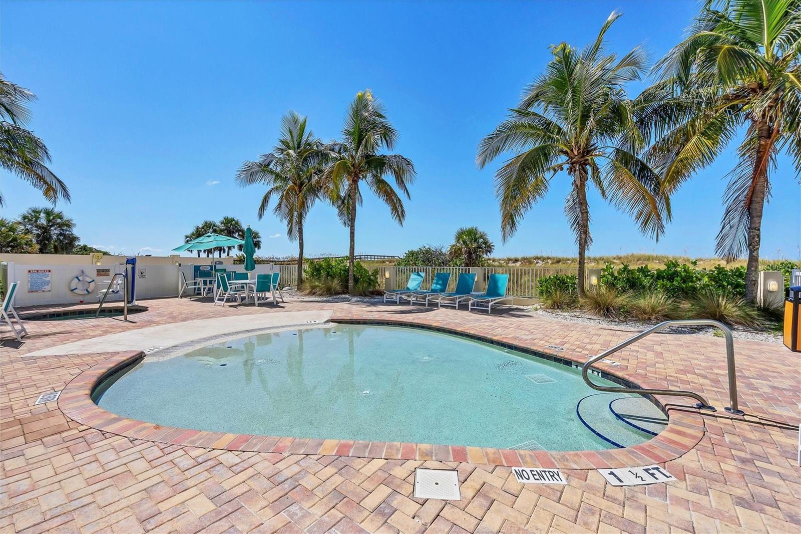 Image 53 of 64 For 12000 Gulf Boulevard 207s