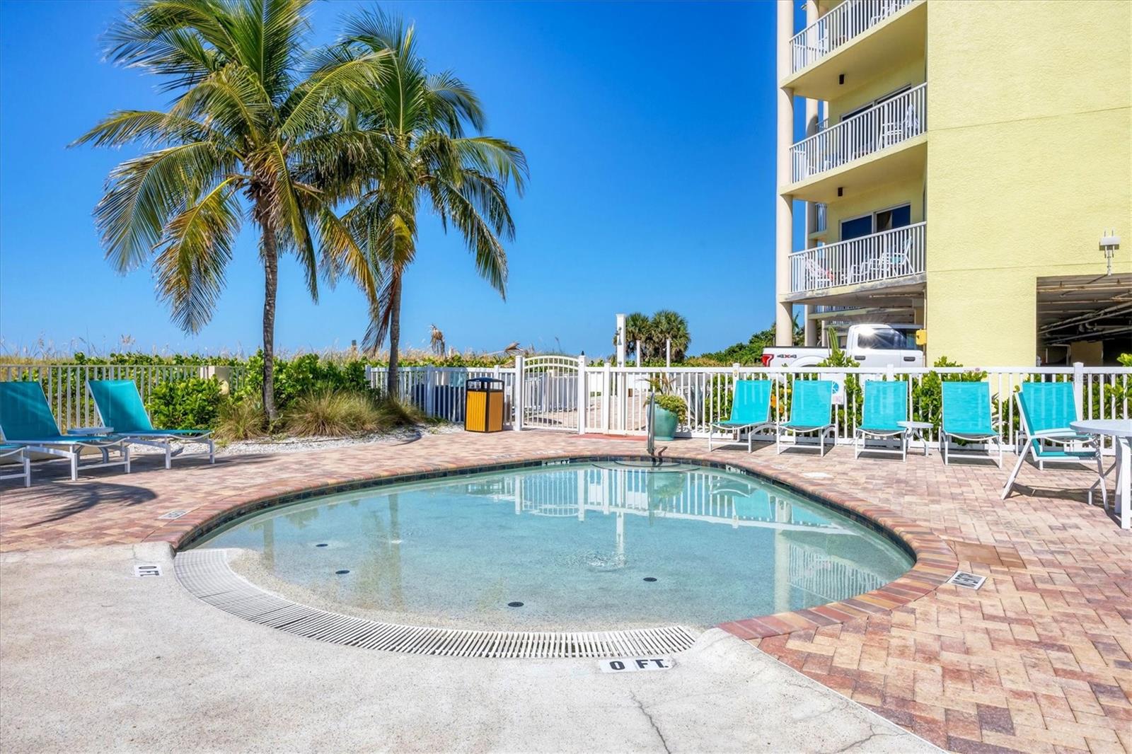 Image 54 of 64 For 12000 Gulf Boulevard 207s