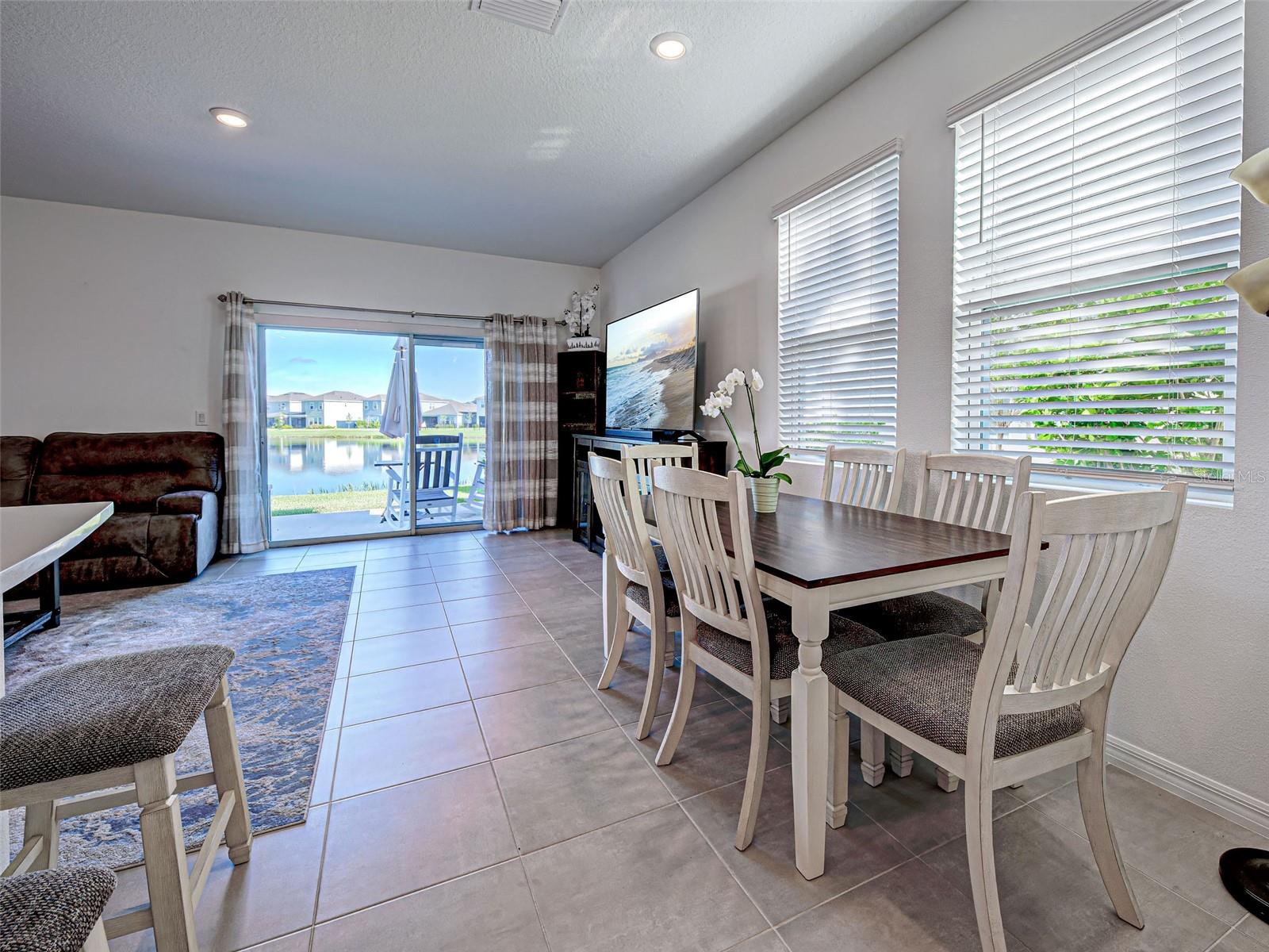 Image 11 of 58 For 5734 Archipelago Street