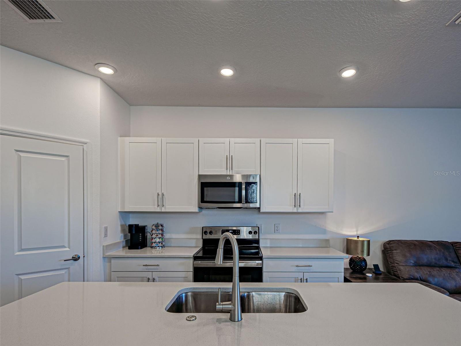 Image 14 of 58 For 5734 Archipelago Street