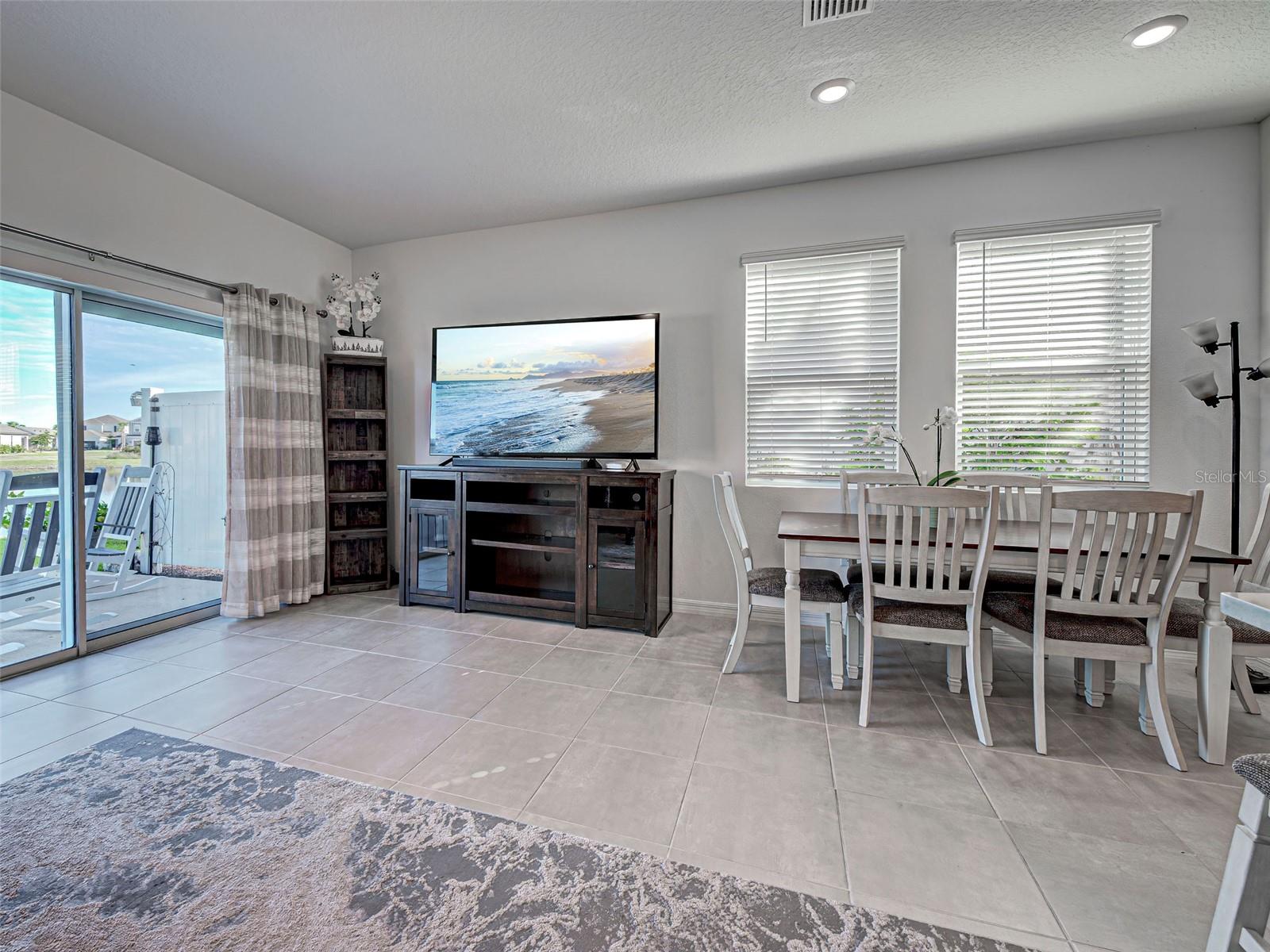 Image 20 of 58 For 5734 Archipelago Street