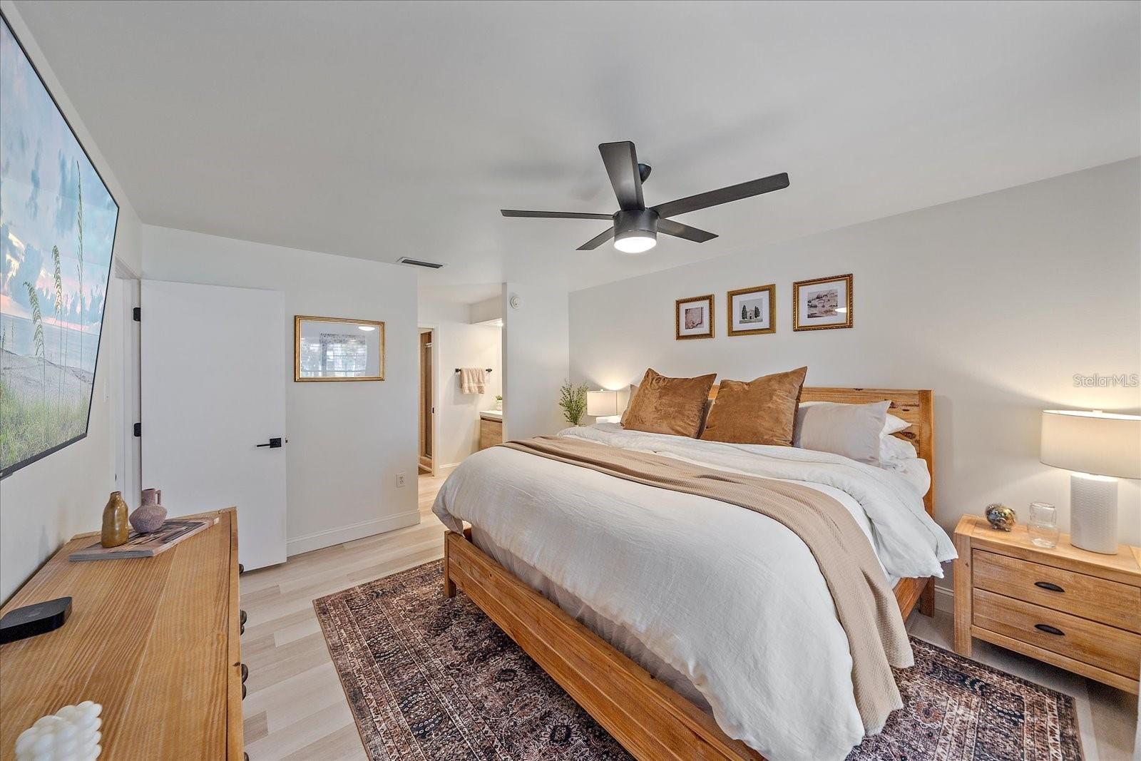 Image 13 of 21 For 1211 Capri Isles Boulevard 6