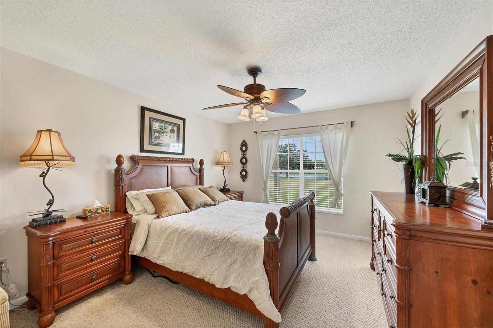 Image 24 of 66 For 823 Wexford Boulevard 823