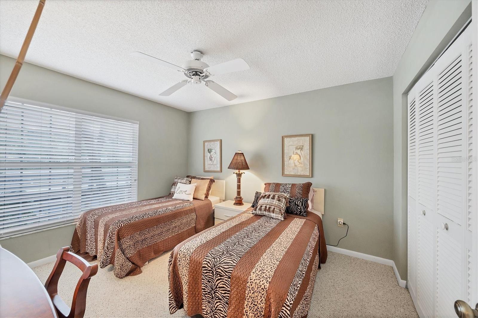 Image 30 of 66 For 823 Wexford Boulevard 823