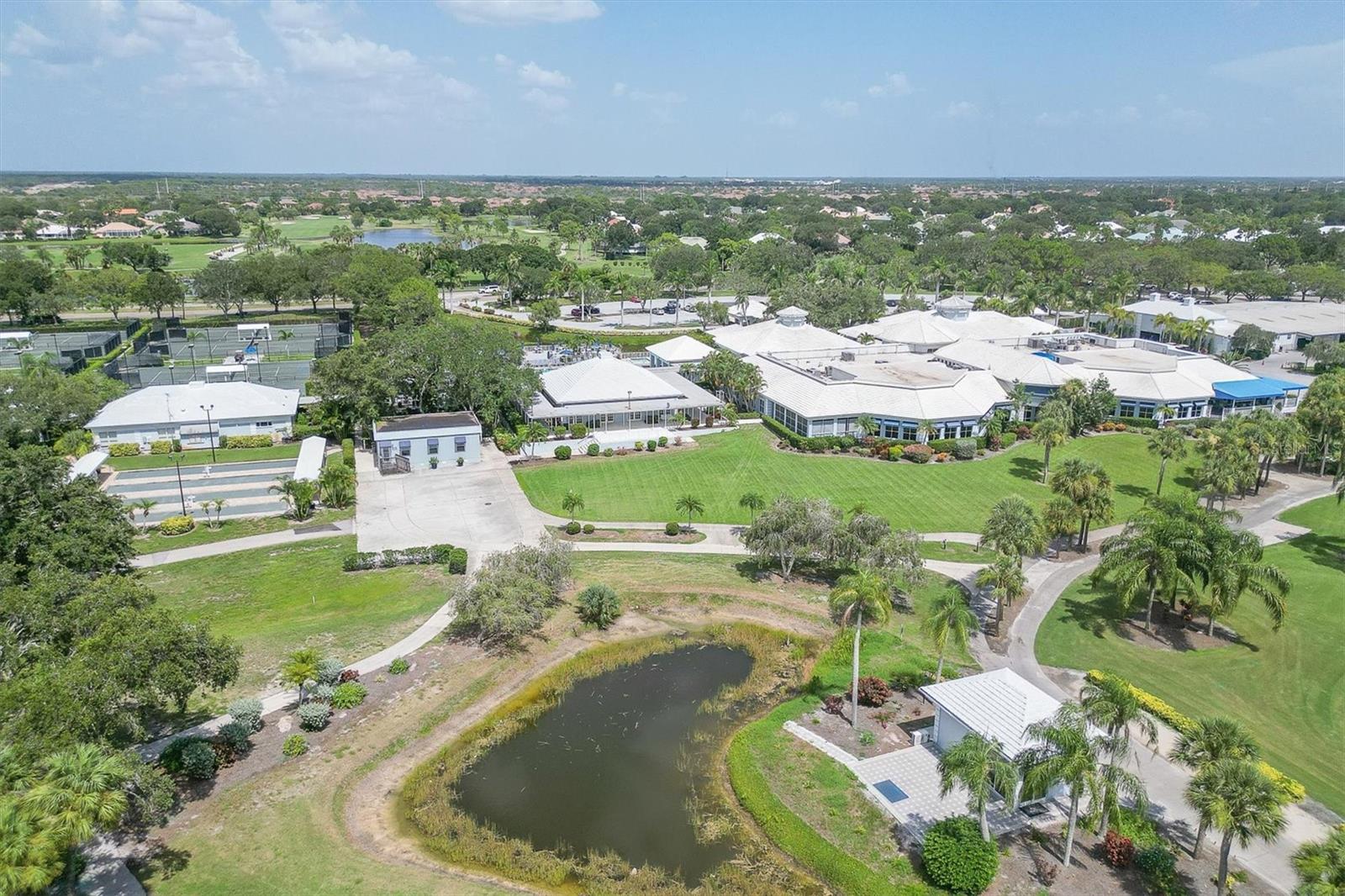 Image 61 of 66 For 823 Wexford Boulevard 823