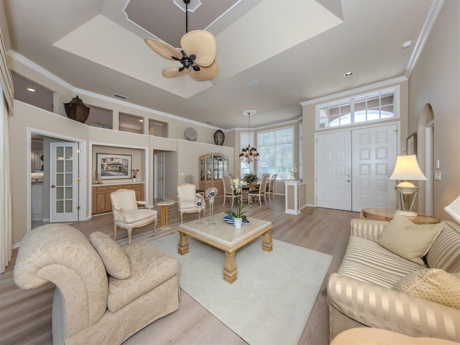 Image 4 of 60 For 273 Royal Oak Way