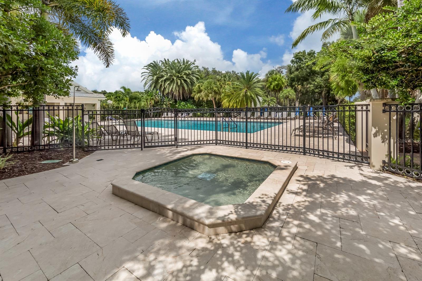 Image 47 of 60 For 273 Royal Oak Way
