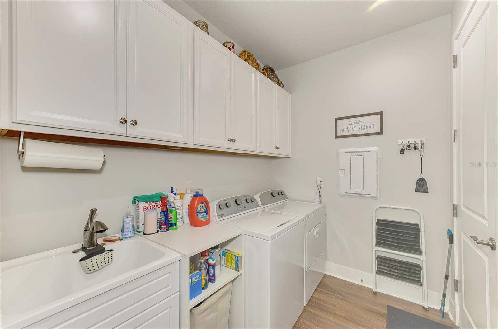 Image 40 of 89 For 20381 Bandera Place