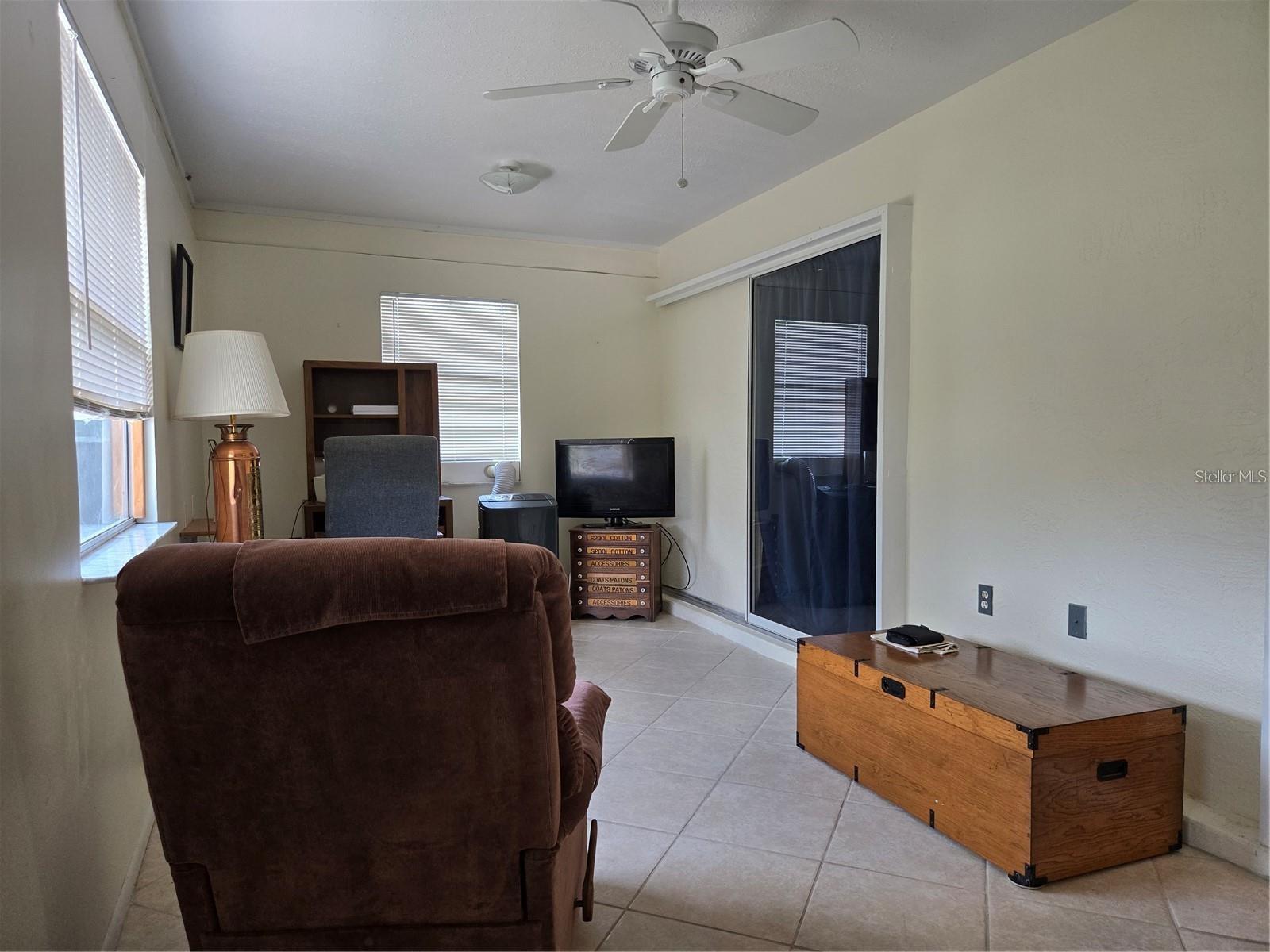 Image 20 of 27 For 3311 Papaya Road