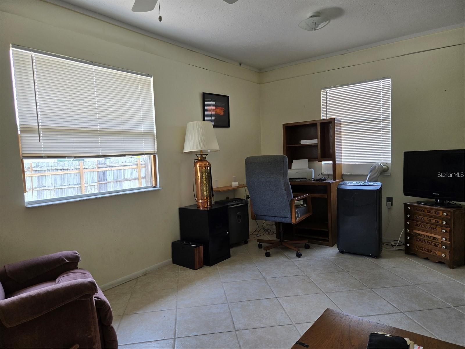 Image 21 of 27 For 3311 Papaya Road