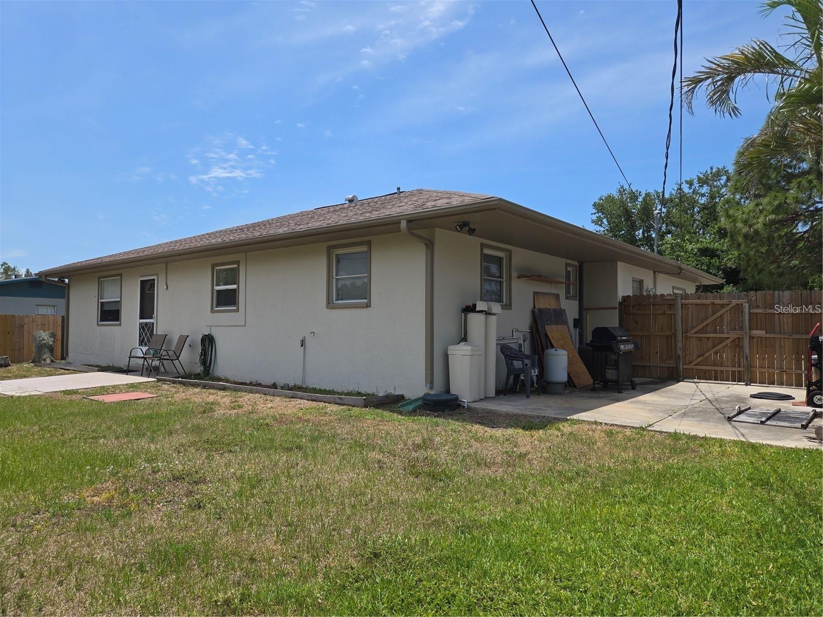 Image 24 of 27 For 3311 Papaya Road