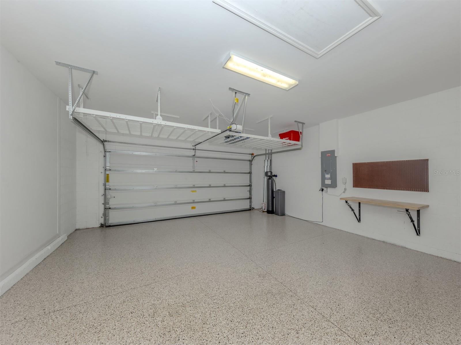 Image 21 of 68 For 331 Toscavilla Boulevard